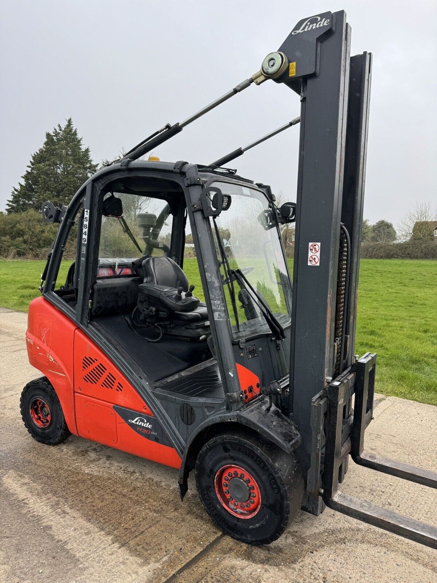 2016, LINDE - H30 Gas Forklift Truck (6.4m Lift)