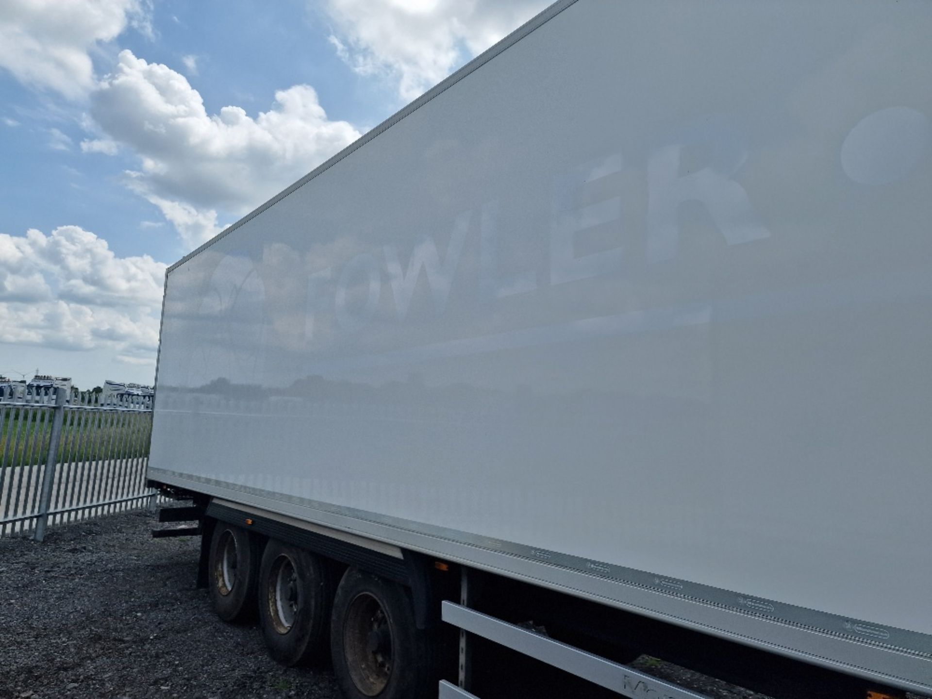 2012 Montracon 13.6m Tri-Axle Multi-Temp Refrigerated Trailer - Image 9 of 13