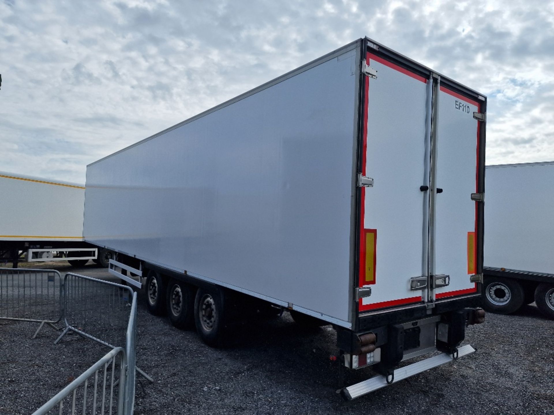 2015 Chereau 13.6m Tri-Axle Multi-Temp Refrigerated Trailer - Image 4 of 13