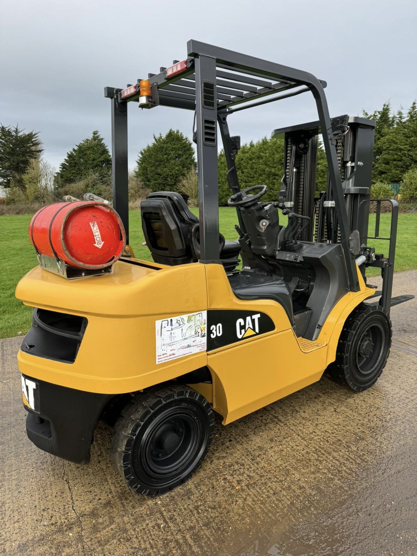 CATERPILLAR, 3 Tonne Gas Forklift - Image 2 of 7