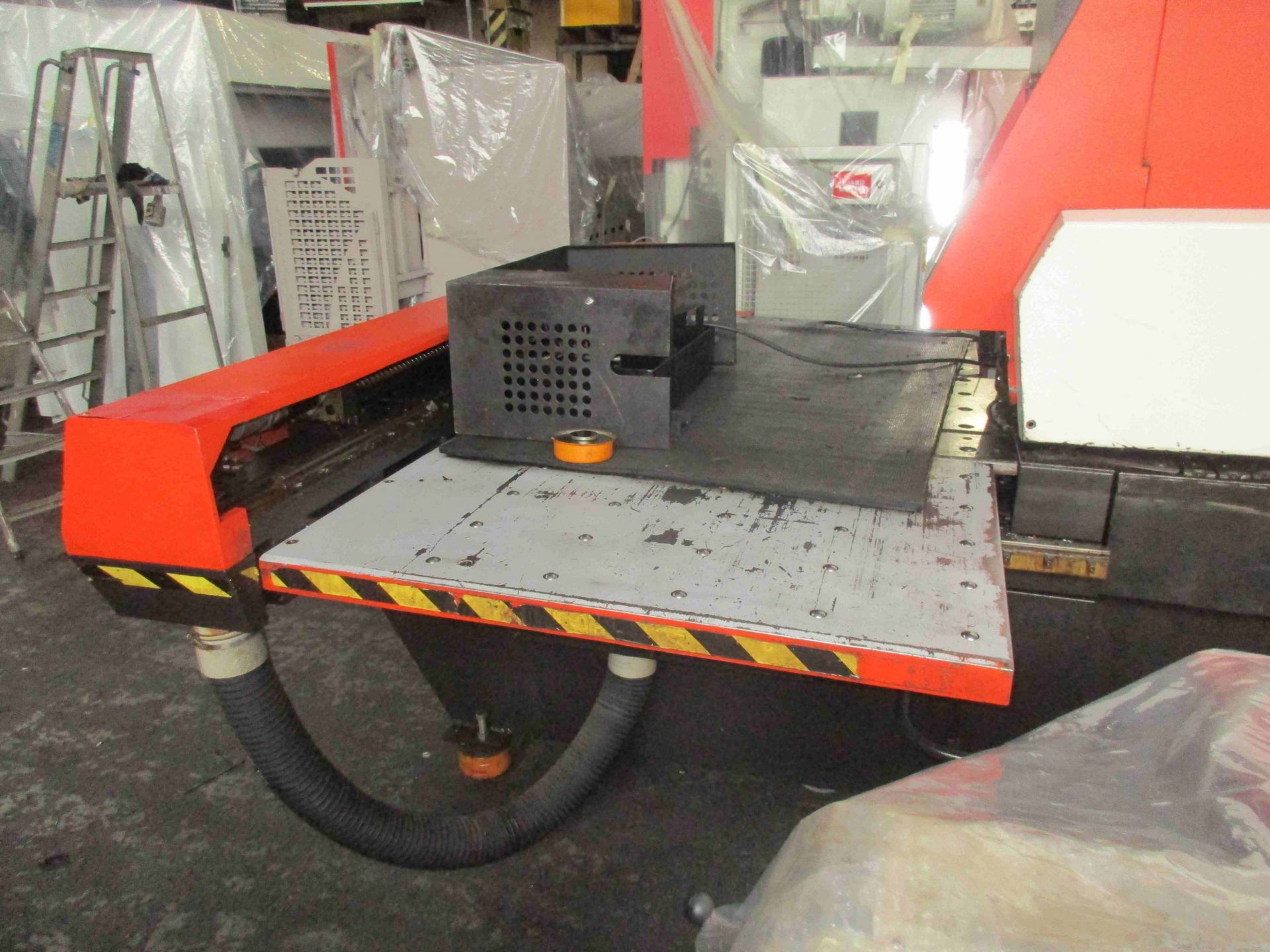 AMADA Aries 245 CNC Punch Press - Bild 3 aus 6