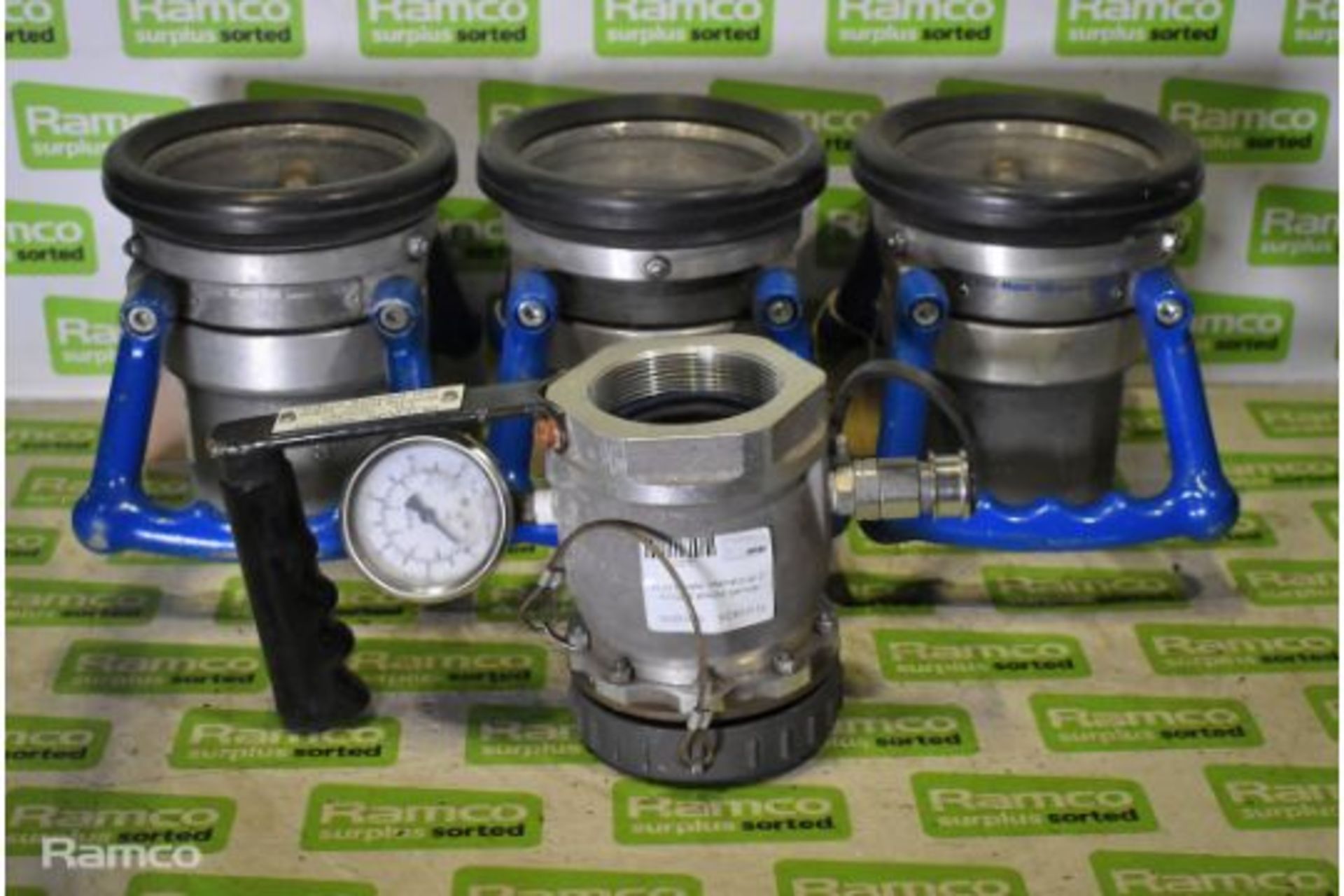 3x Mann Tek 3 inch half couplings, Fluid transfer international 3 inch millipore adapter sampler - Image 6 of 6