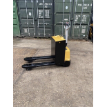 CATERPILLAR 2 Electric Pallet Truck