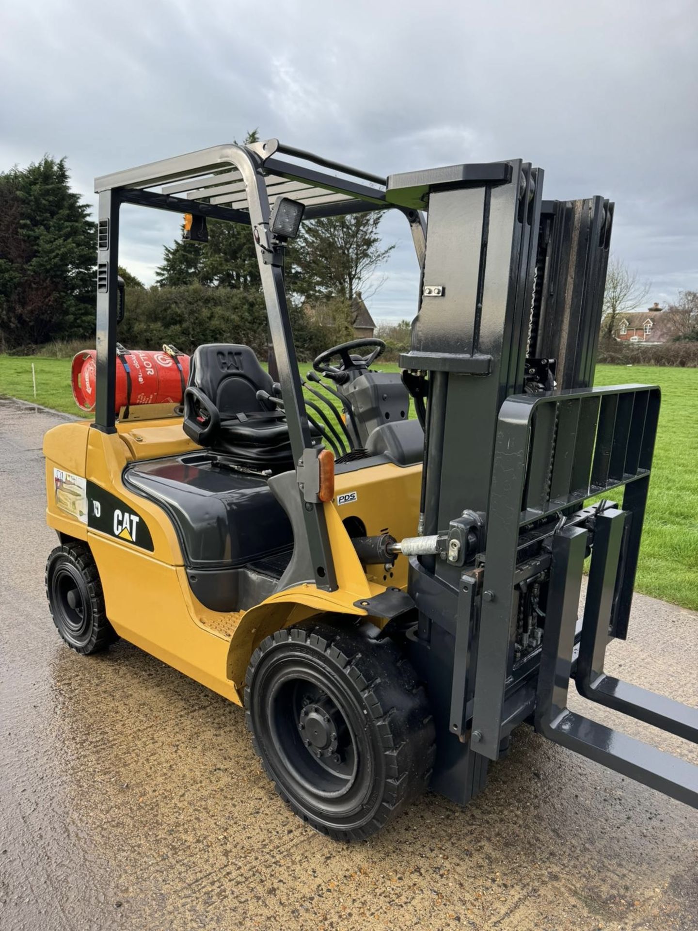 CATERPILLAR, 3 Tonne Gas Forklift