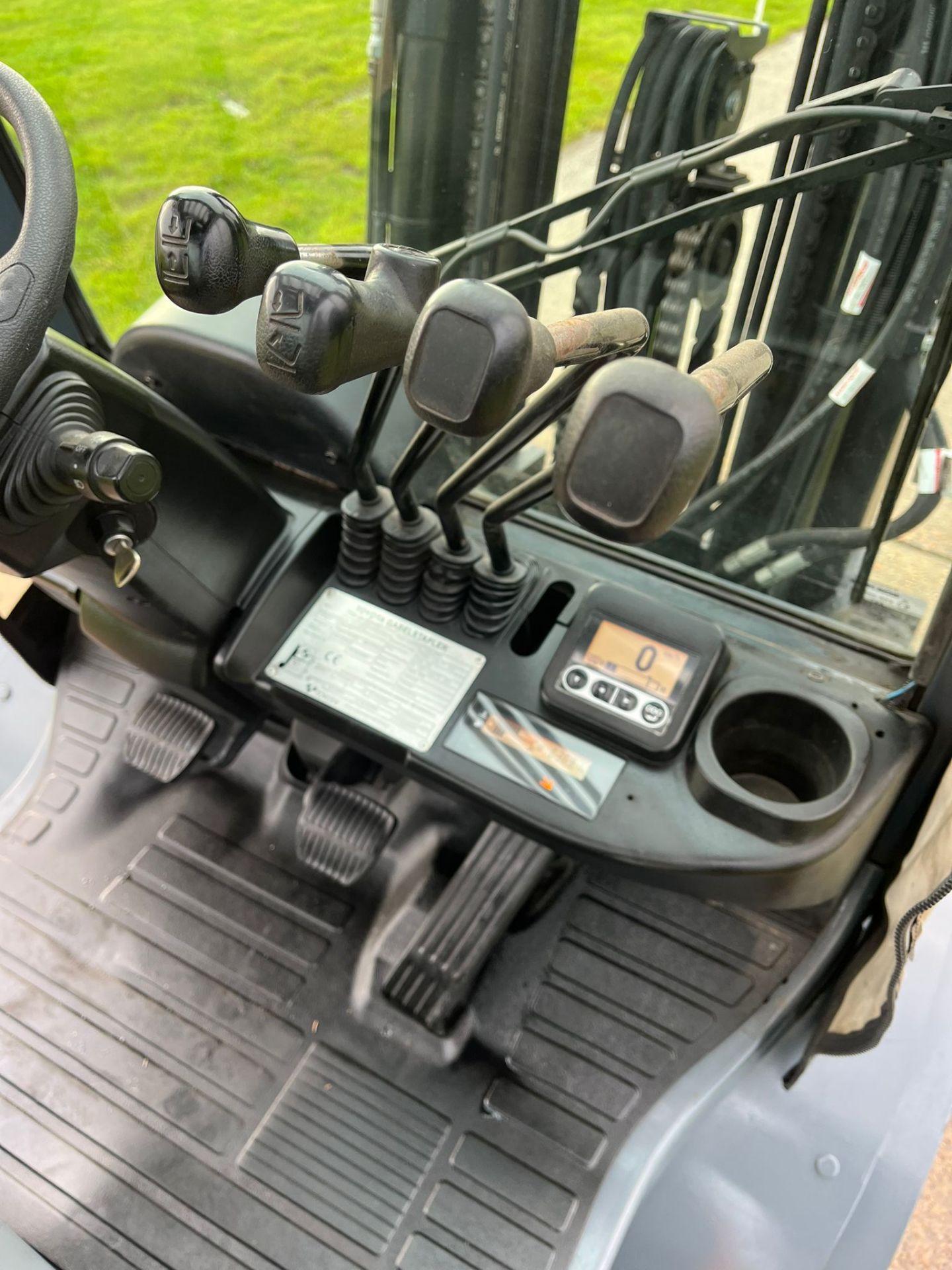 2018 TOYOTA, 3.5 Tonne Diesel Forklift (Triple Mast) - Bild 7 aus 7