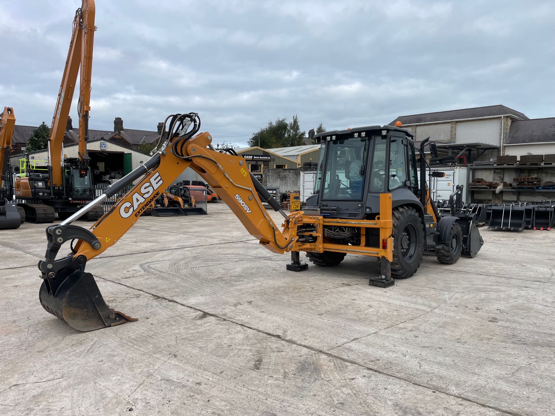 2022 CASE 590SV BACKHOE LOADER (100 hours) - Bild 6 aus 20