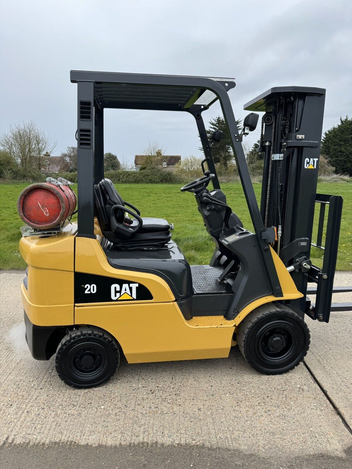 2017, CATERPILLAR - 2 Tonne Gas Forklift (Only 1235 Hours) - Image 4 of 6