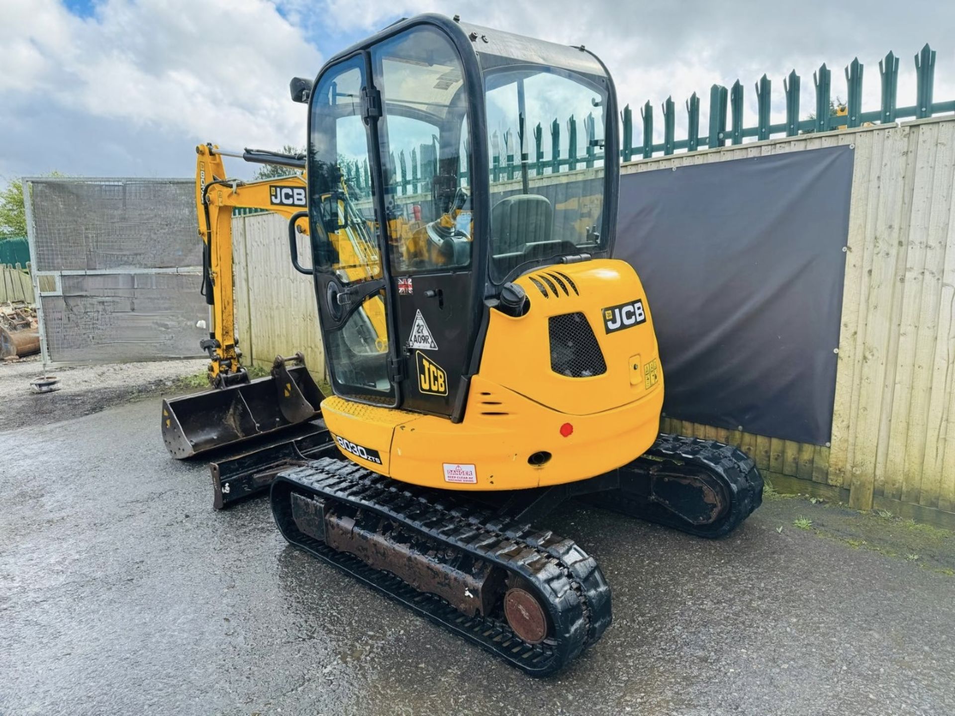 2016, JCB 8030 ZTS EXCAVATOR - Image 3 of 14