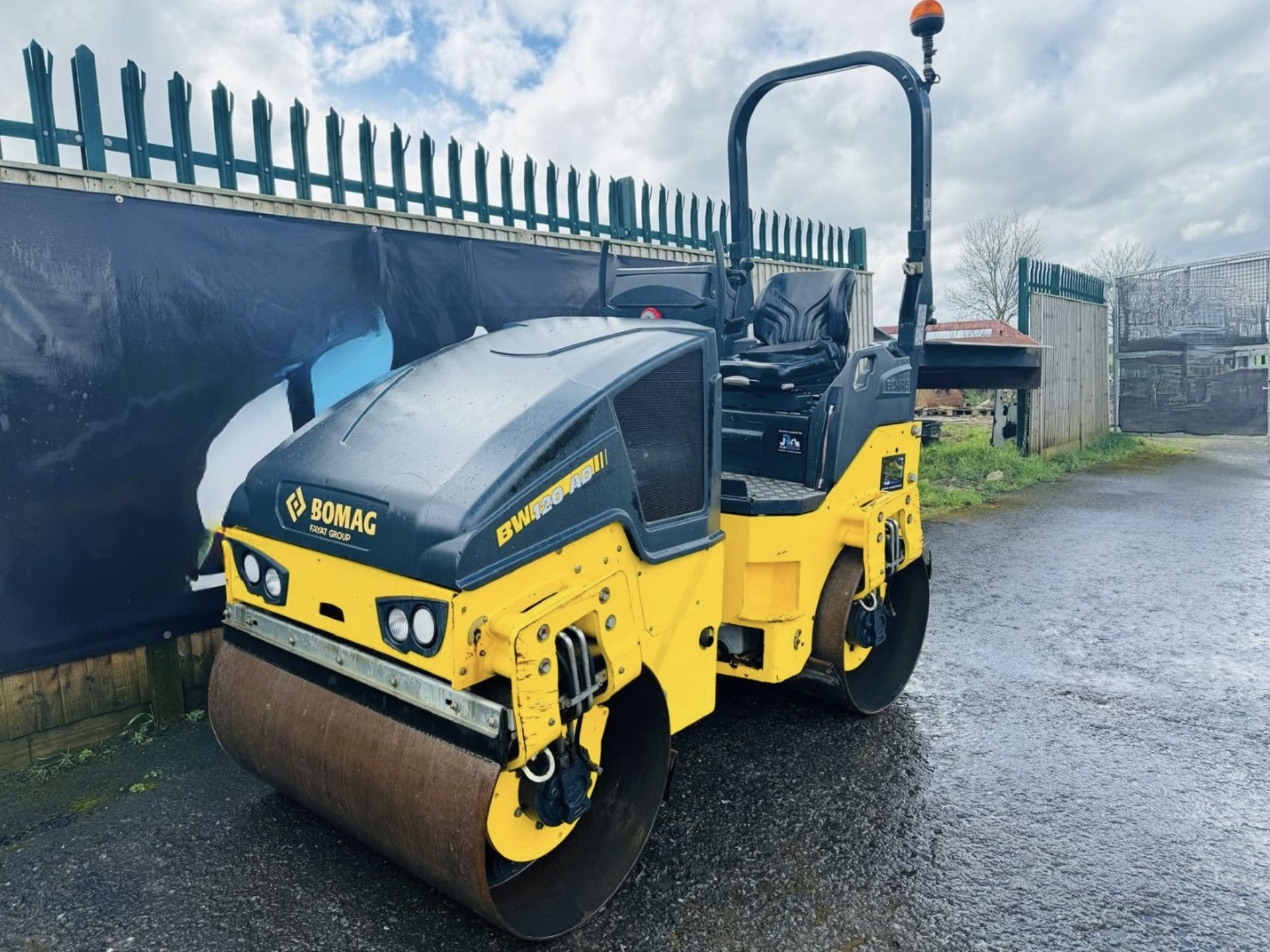 2017, BOMAG BW120 AD-5 ROLLER - Image 4 of 12