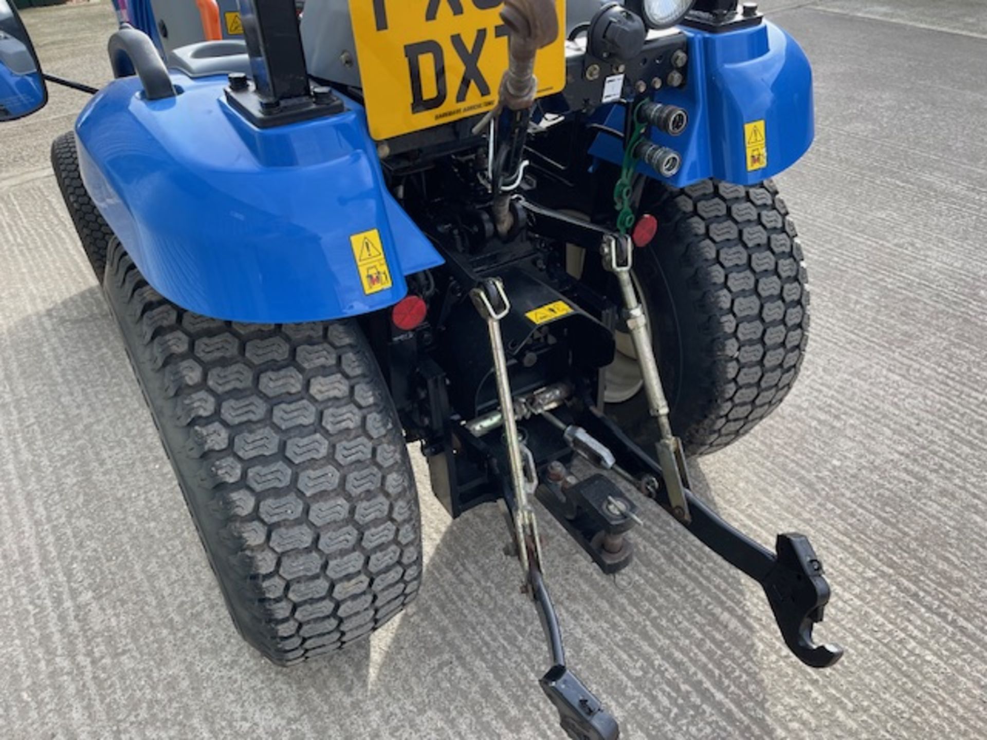 2019, NEW HOLLAND BOOMER 25 COMPACT TRACTOR - Image 6 of 11