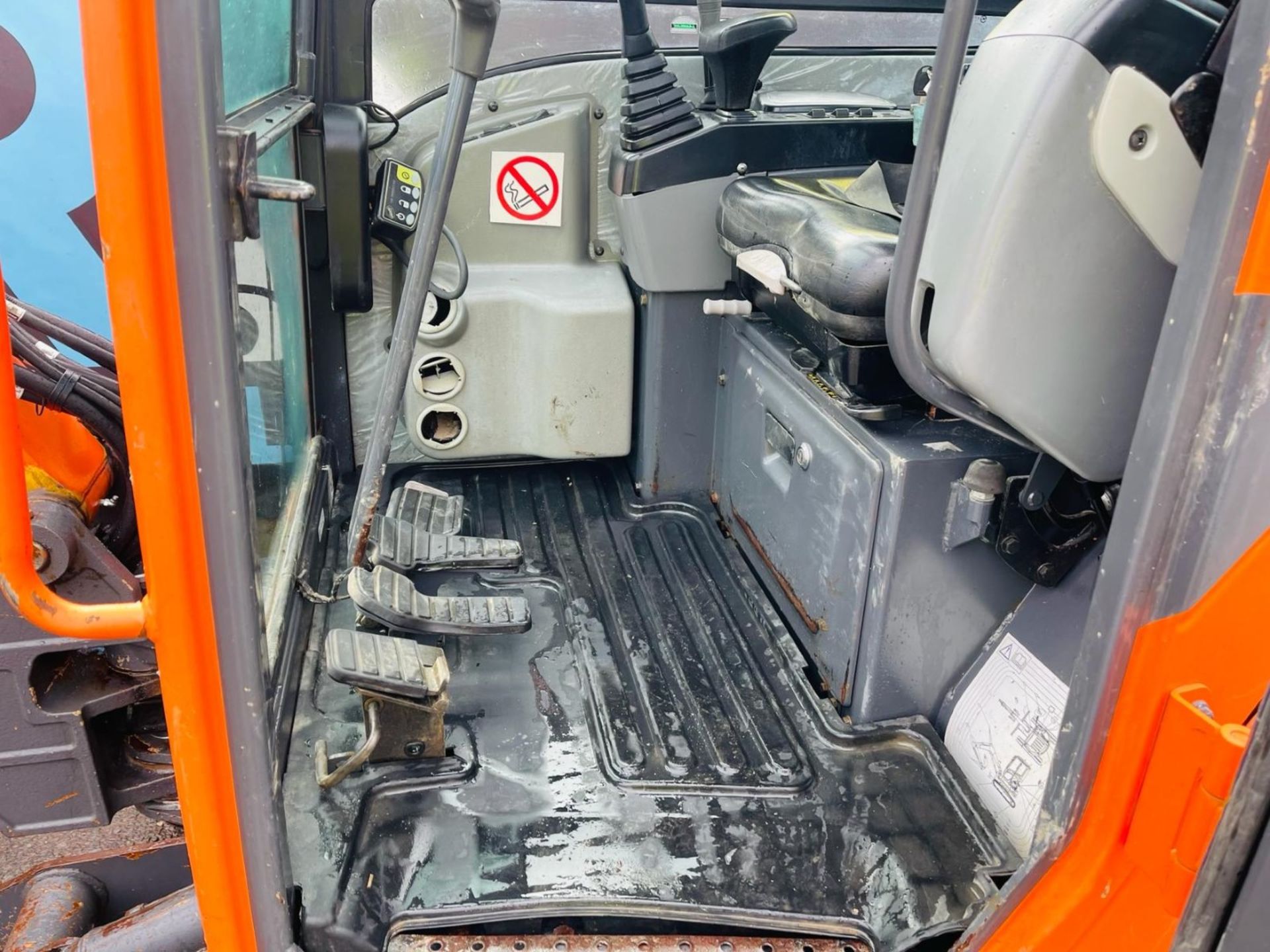 2019, DOOSAN DX27Z EXCAVATOR - Image 15 of 17