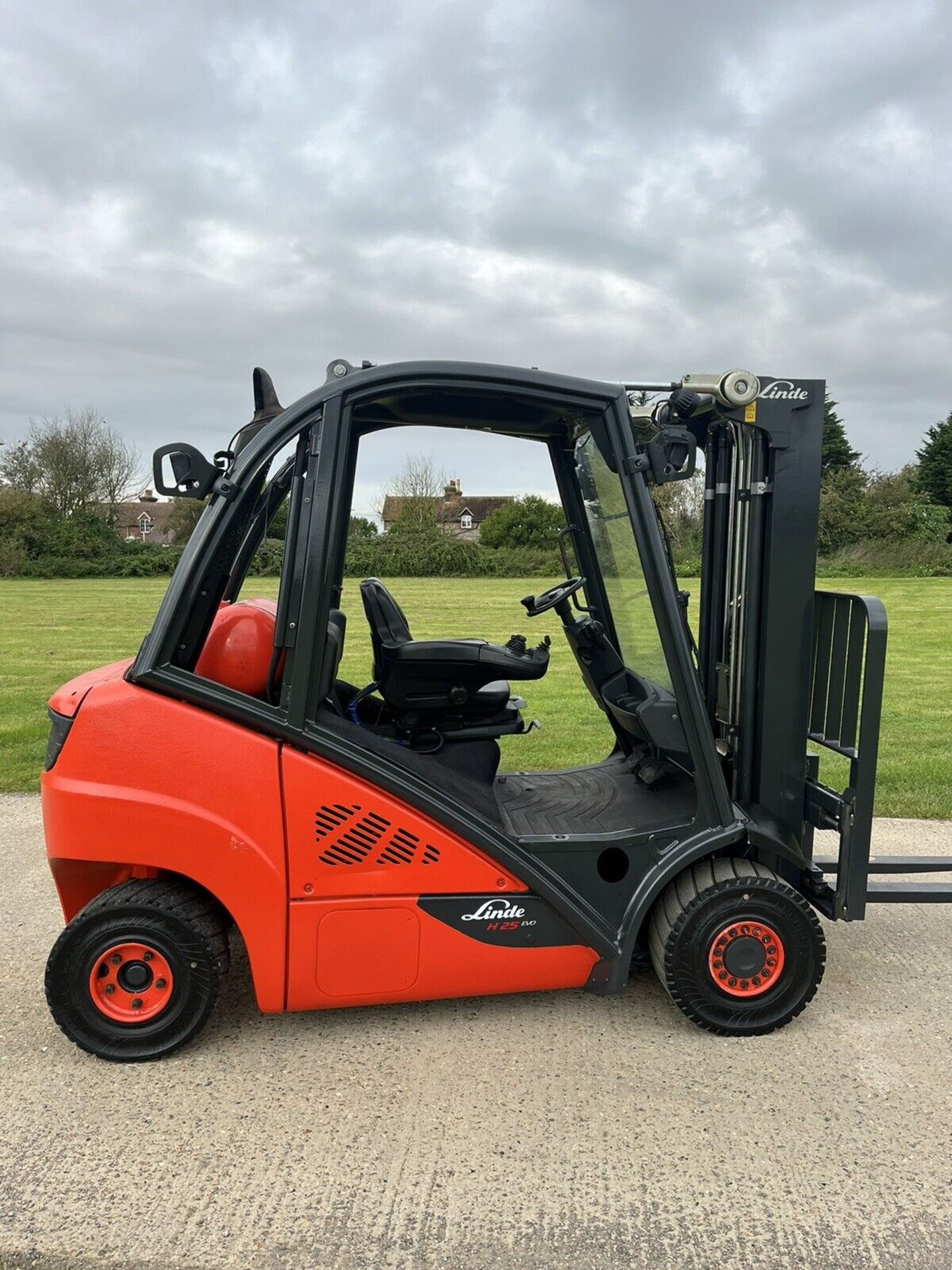 LINDE H25 Gas Forklift (Container Spec) - Bild 3 aus 5