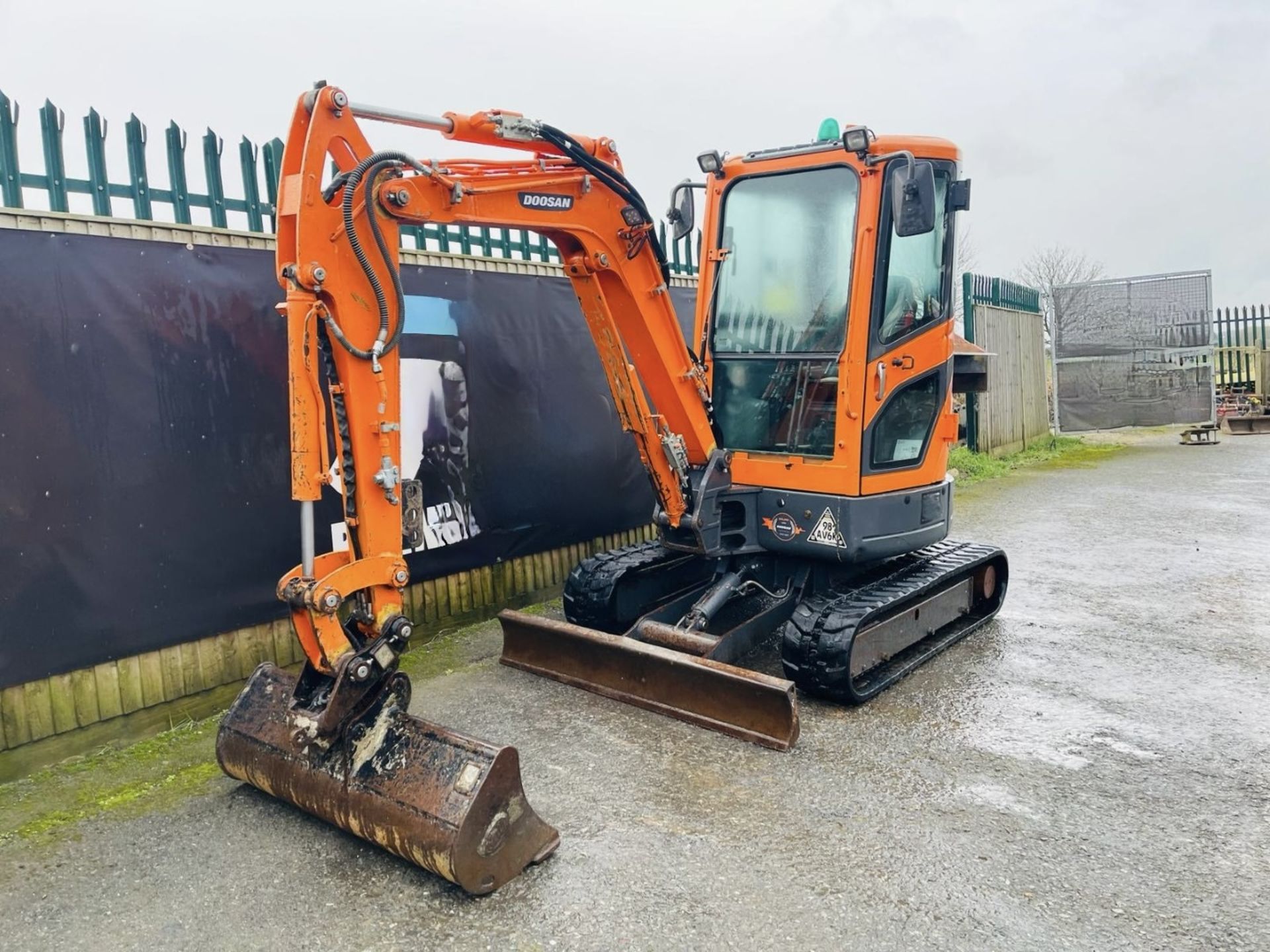 2019, DOOSAN DX27Z EXCAVATOR