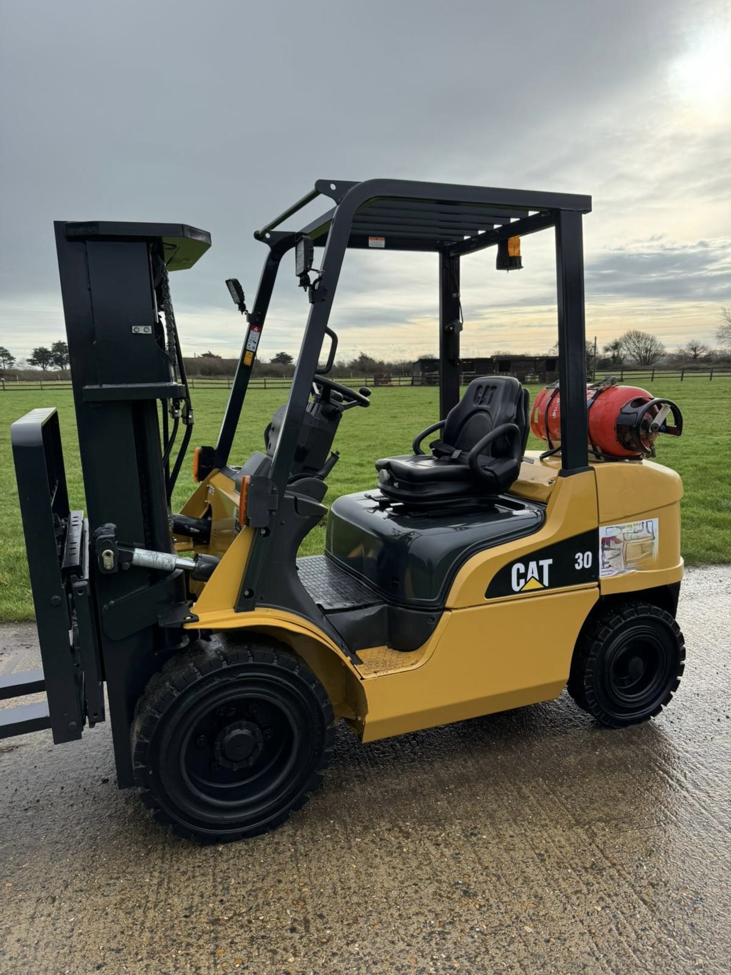 CATERPILLAR, 3 Tonne Gas Forklift - Image 5 of 7