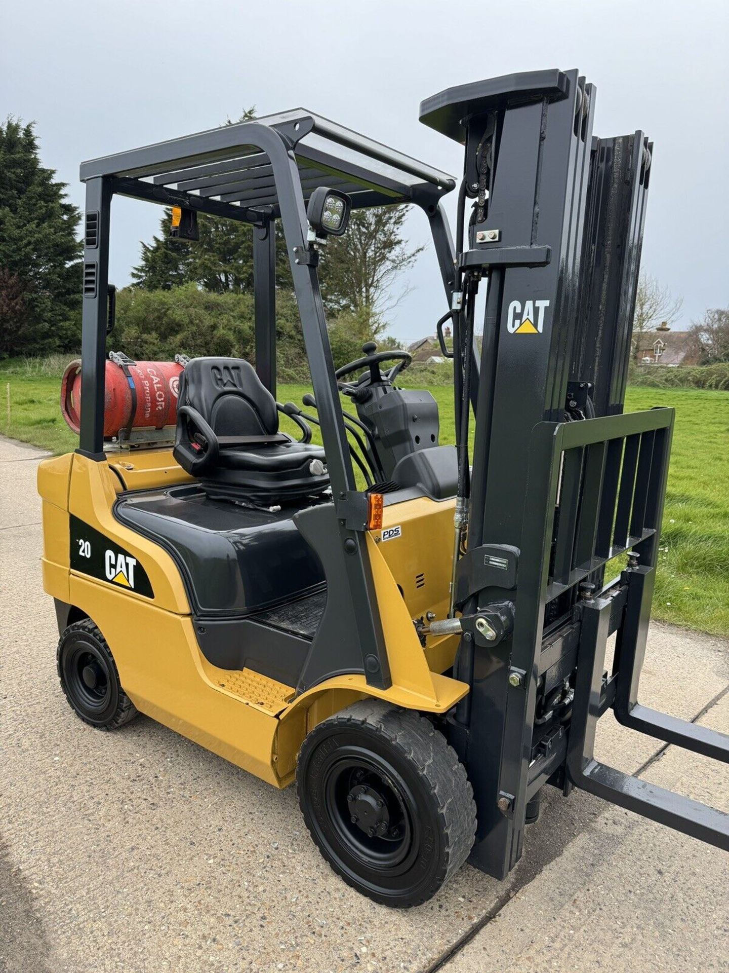 2017, CATERPILLAR - 2 Tonne Gas Forklift (Only 1235 Hours) - Image 3 of 6