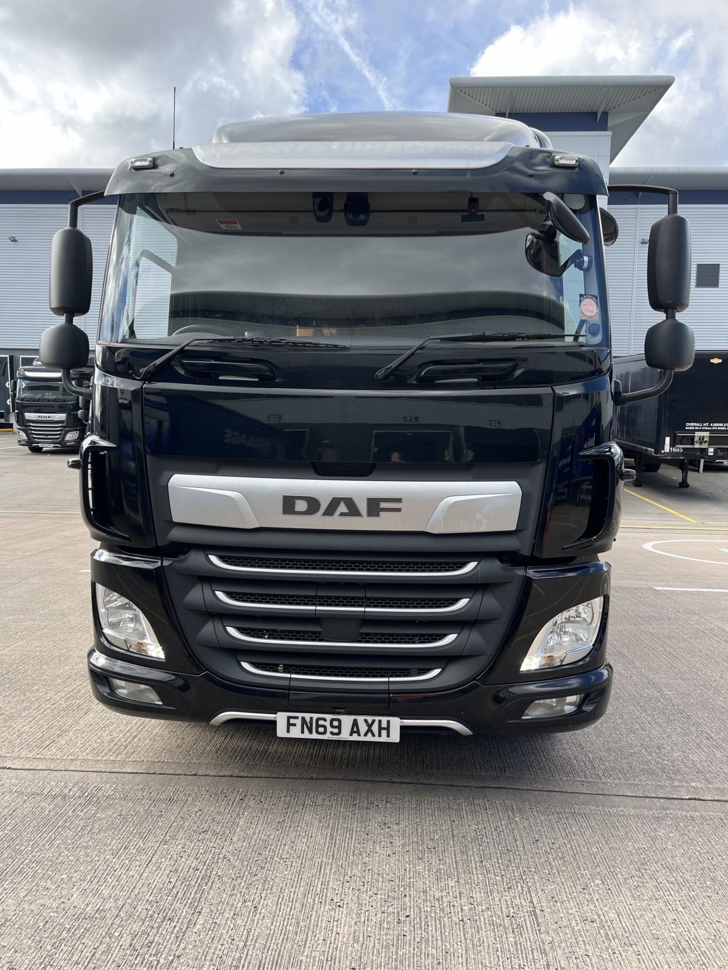 2019, DAF CF 260 FA (Ex-Fleet Owned & Maintained) - FN69 AXH (18 Ton Rigid Truck with Tail Lift) - Image 2 of 14