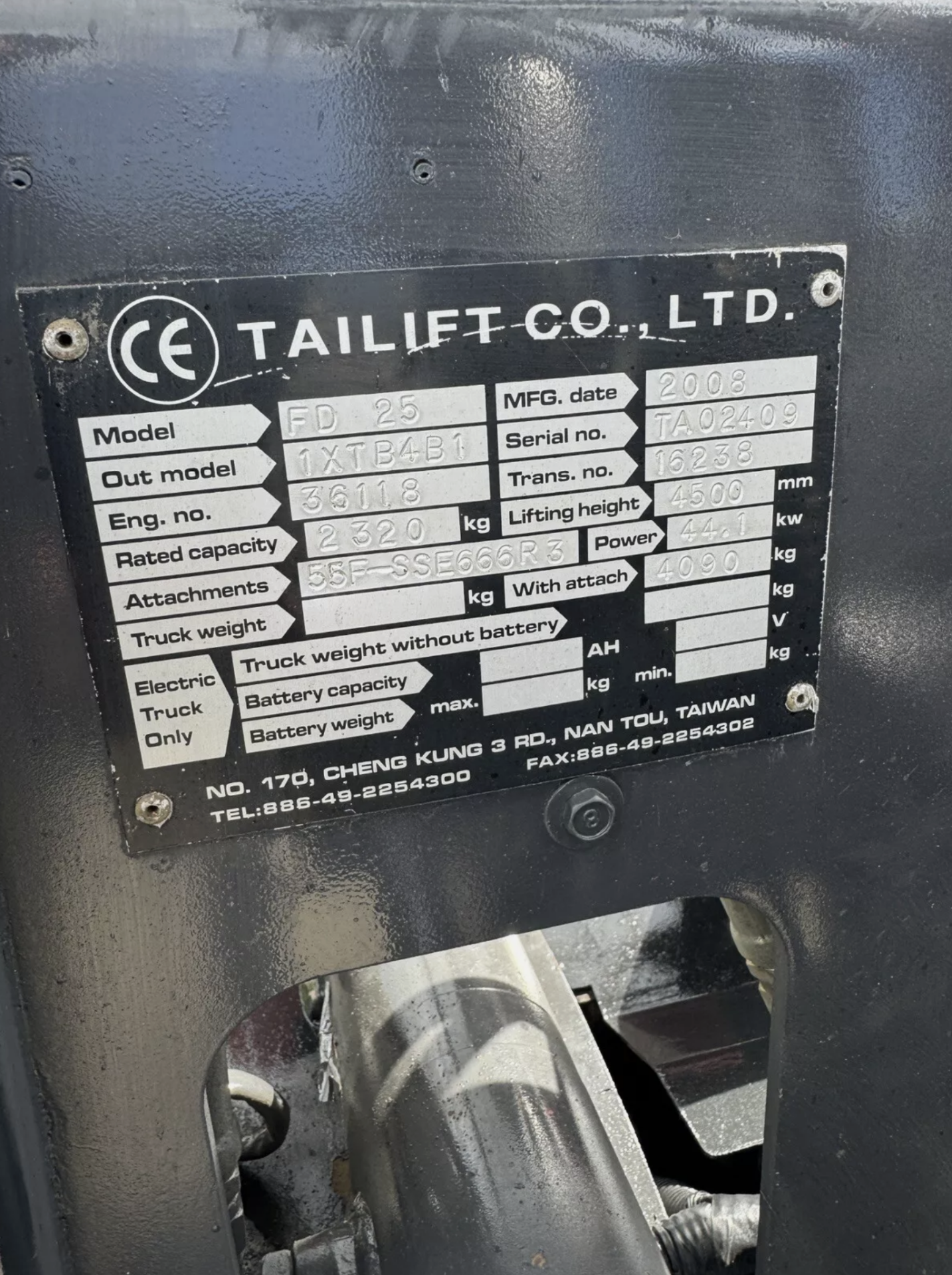 Tail Lift 2.5 Diesel Forklift Truck (container spec) - Image 4 of 8
