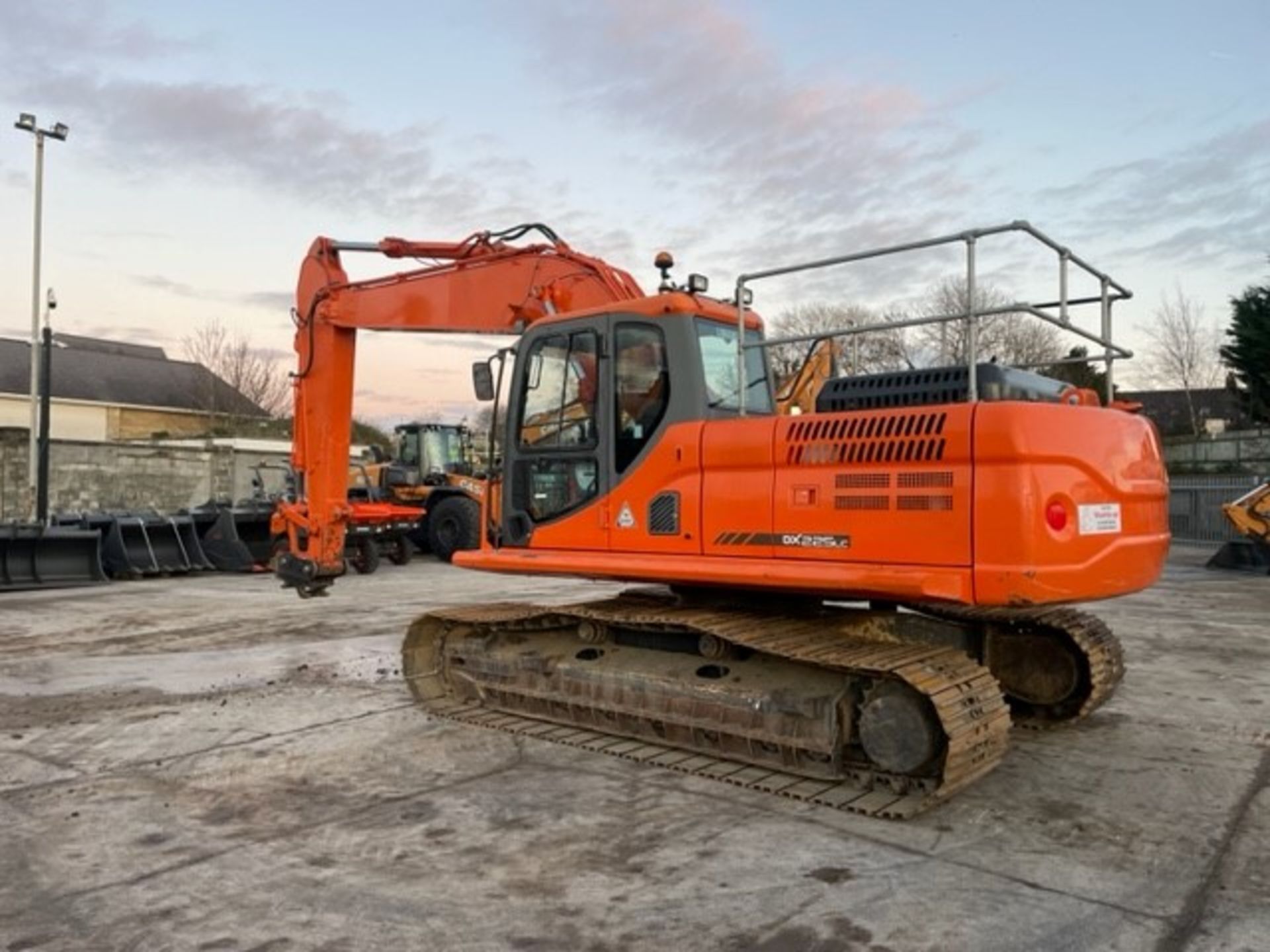 2013 DOOSAN DX225LC-3 EXCAVATOR - Bild 6 aus 15