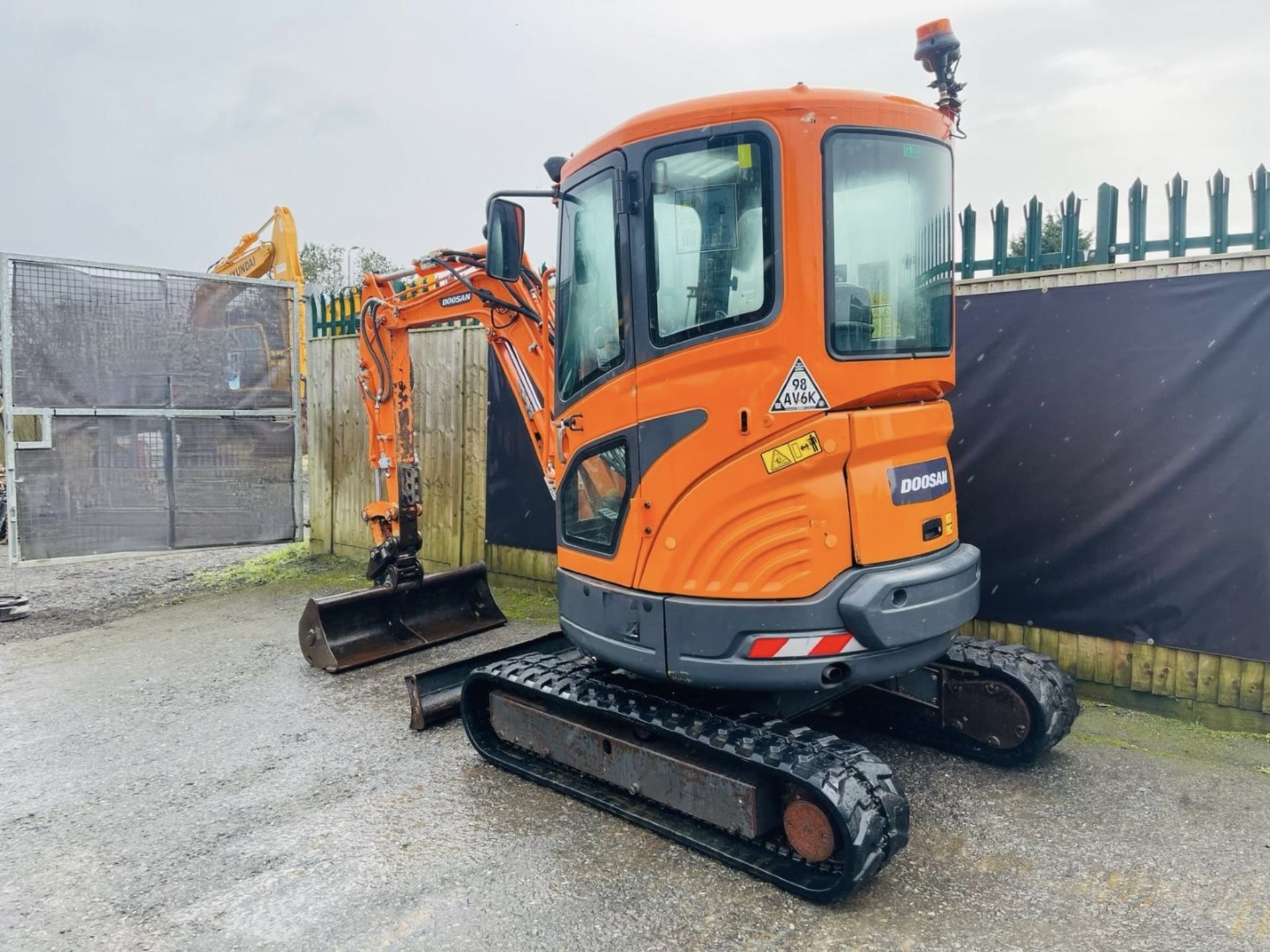 2019, DOOSAN DX27Z EXCAVATOR - Bild 13 aus 17