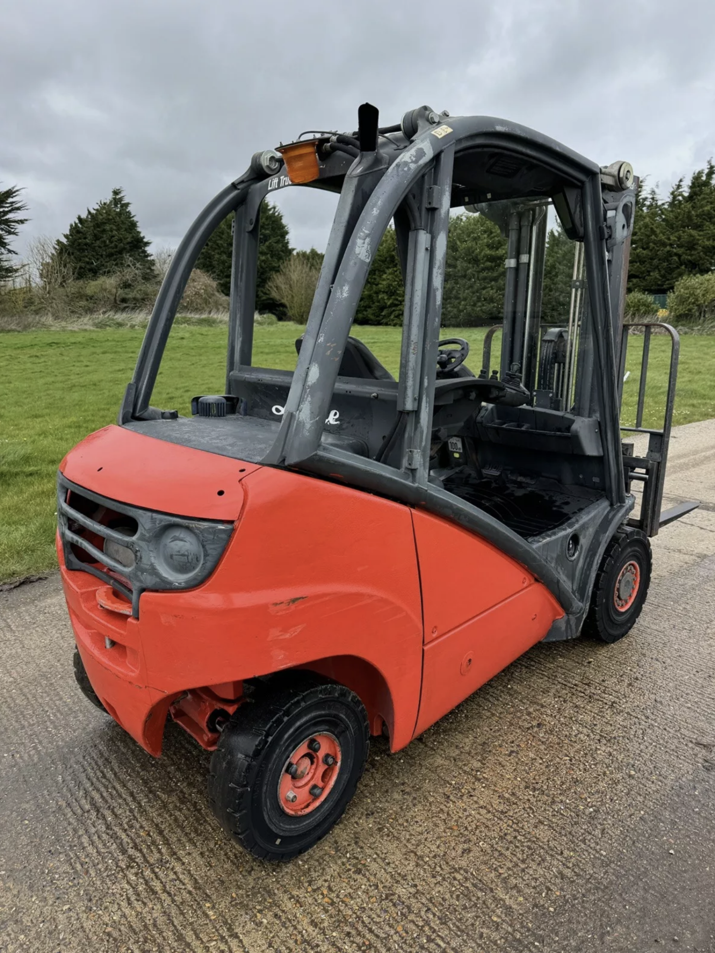 LINDE - H25 Diesel Forklift Truck (container spec) - Image 2 of 6