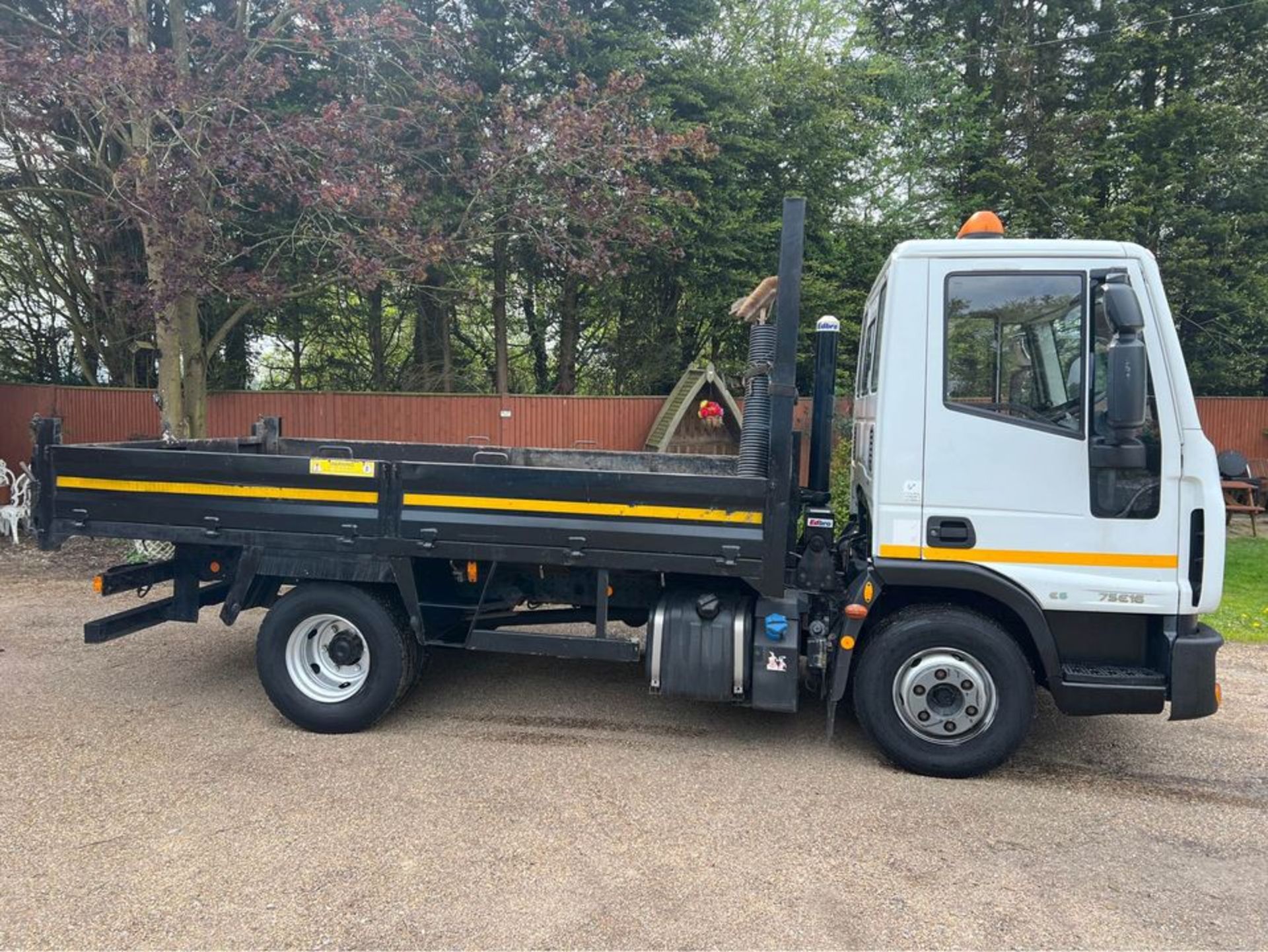 2016 IVECO Eurocargo (7.5 ton) Tipper. - Image 2 of 13