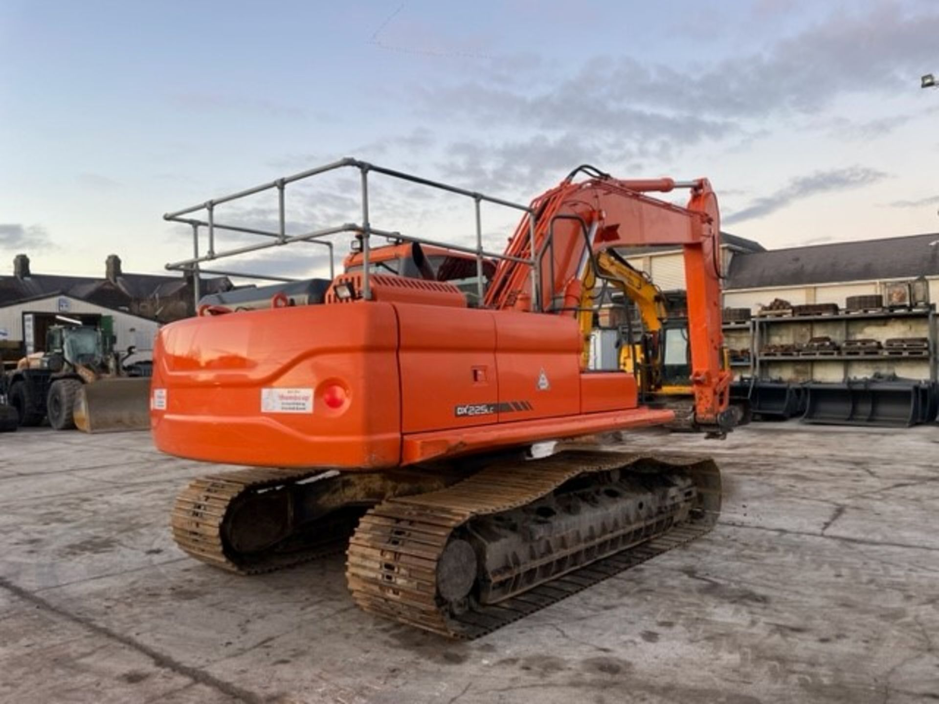 2013 DOOSAN DX225LC-3 EXCAVATOR - Bild 8 aus 15