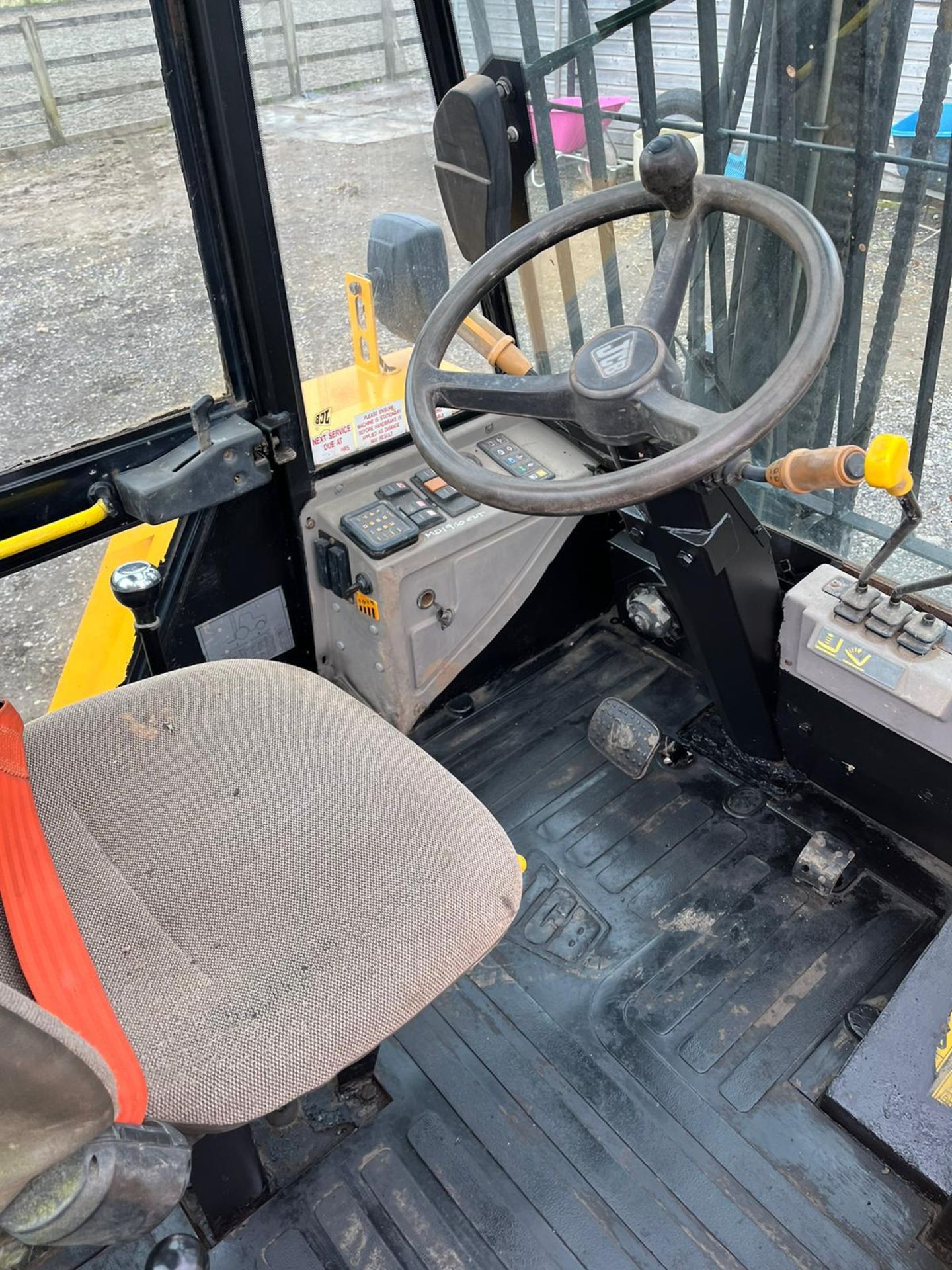 2010, JCB 930 - 4WD Rough Terrain Forklift. - Image 3 of 6