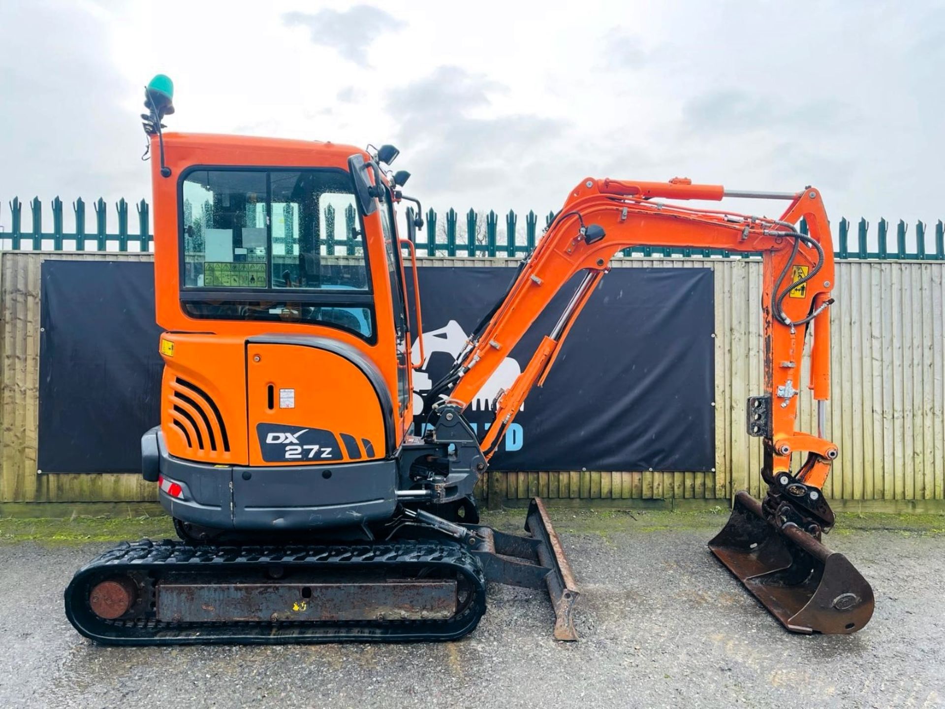 2019, DOOSAN DX27Z EXCAVATOR - Bild 10 aus 17