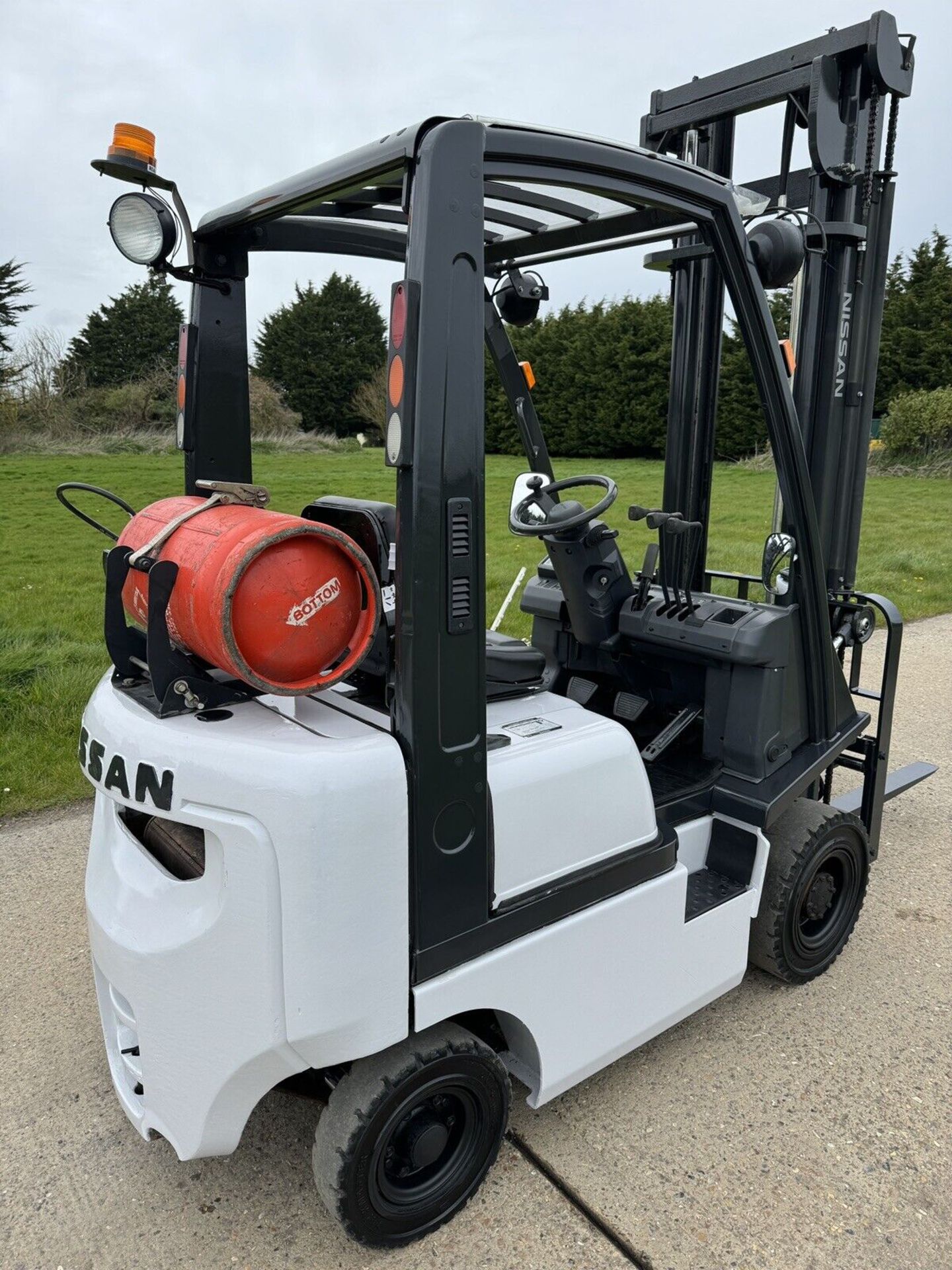 NISSAN, 1.5 Gas Forklift - Image 2 of 4