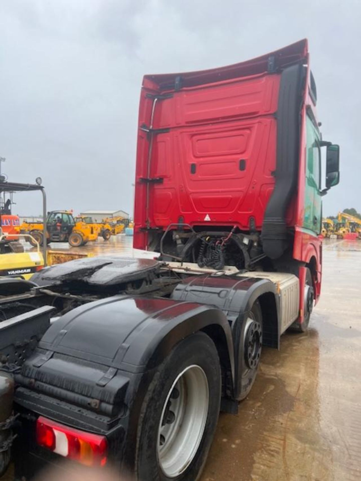 2014 Mercedes Actros 2545 - Image 14 of 15