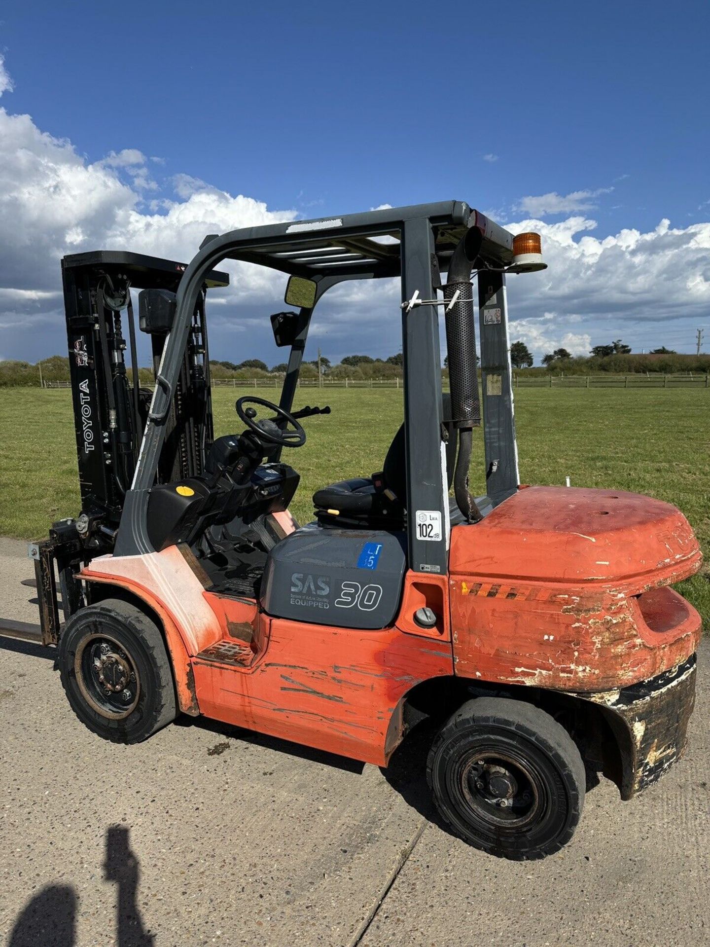 2005, TOYOTA - 3 Tonne Diesel Forklift (Triple Mast / Container Spec) - Image 3 of 7
