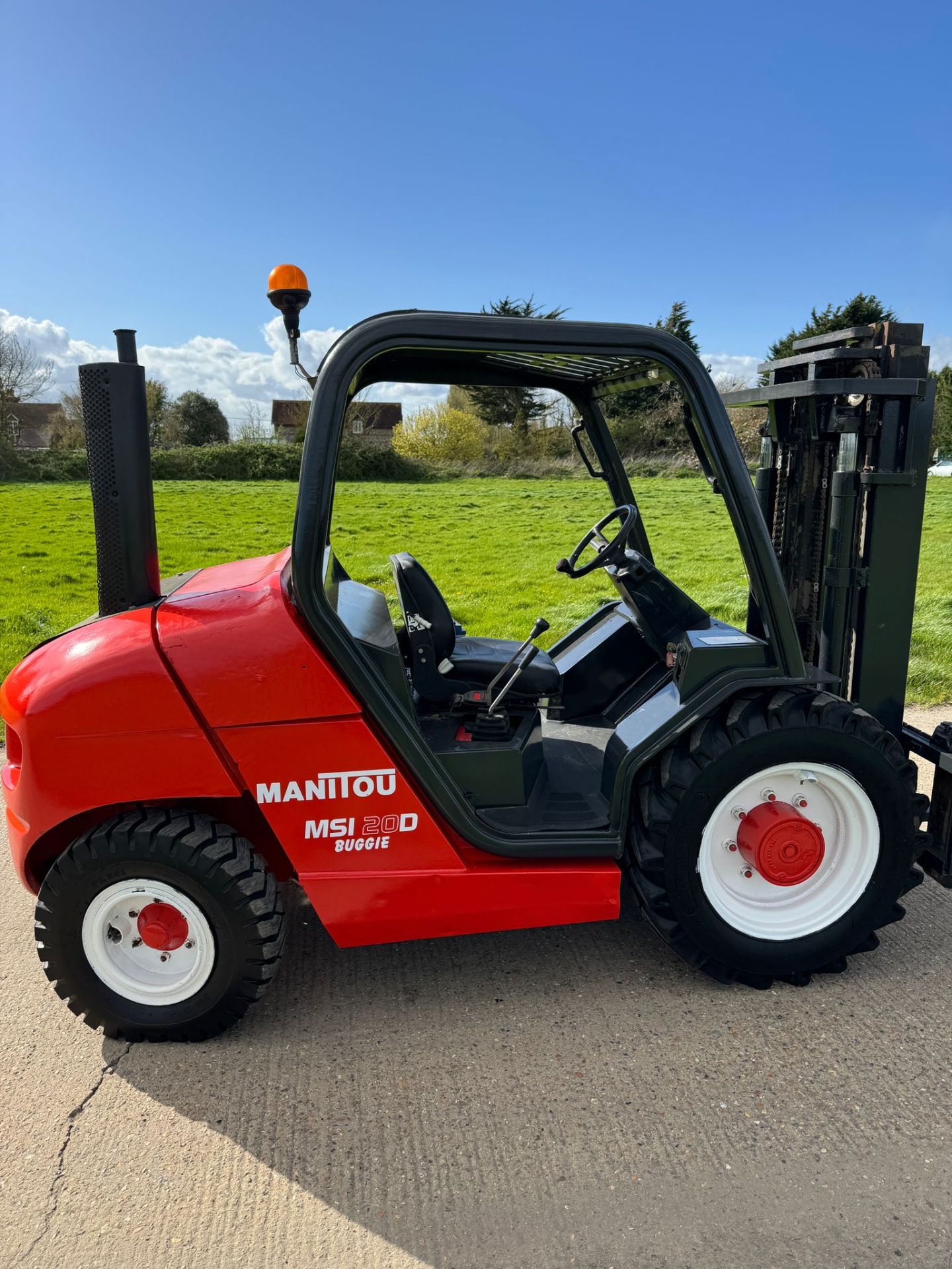 MANITOU, 2 Tonne (2WD) Forklift - Image 4 of 5