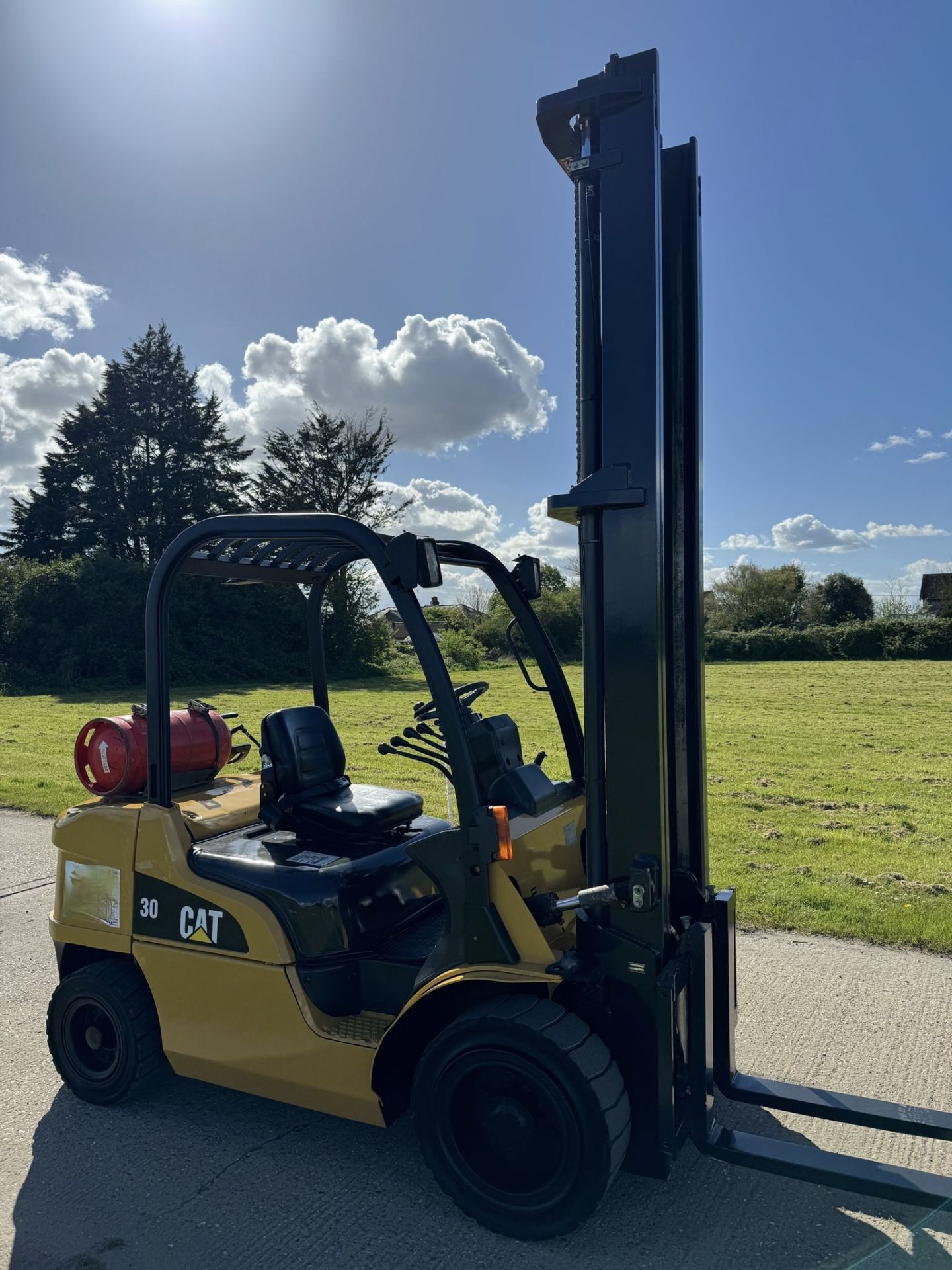 CATERPILLAR, 3 Tonne Gas Forklift Truck - Image 5 of 7