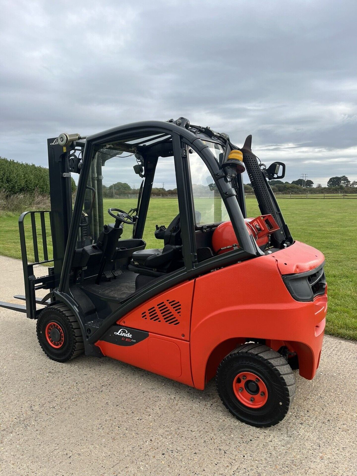 LINDE H25 Gas Forklift (Container Spec) - Bild 4 aus 5