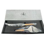 Forge de Laguiole Barthelemy Olive Wood Cheese Set