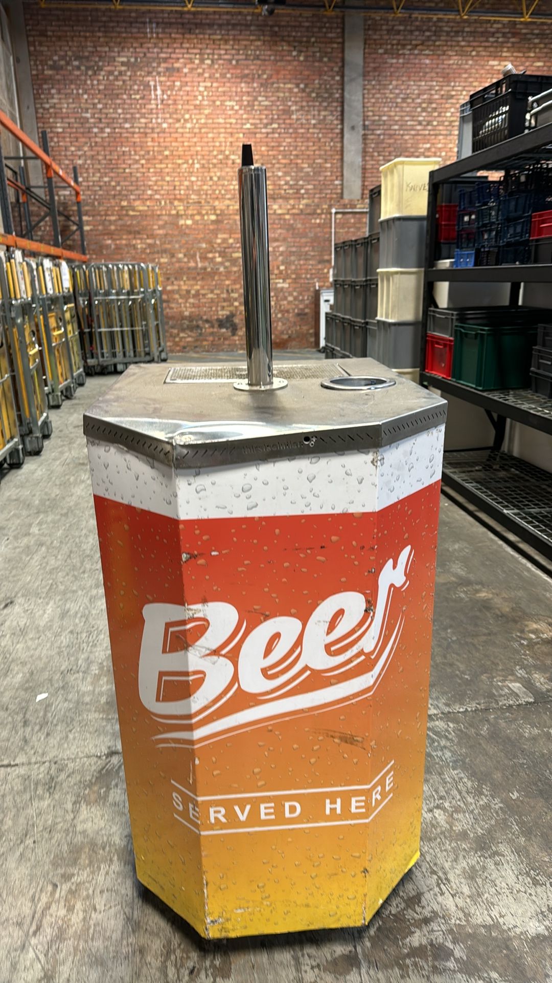 Beer Dispensing Stand - Image 8 of 12