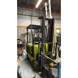 CLARK, Electric Forklift / Model ECS 30