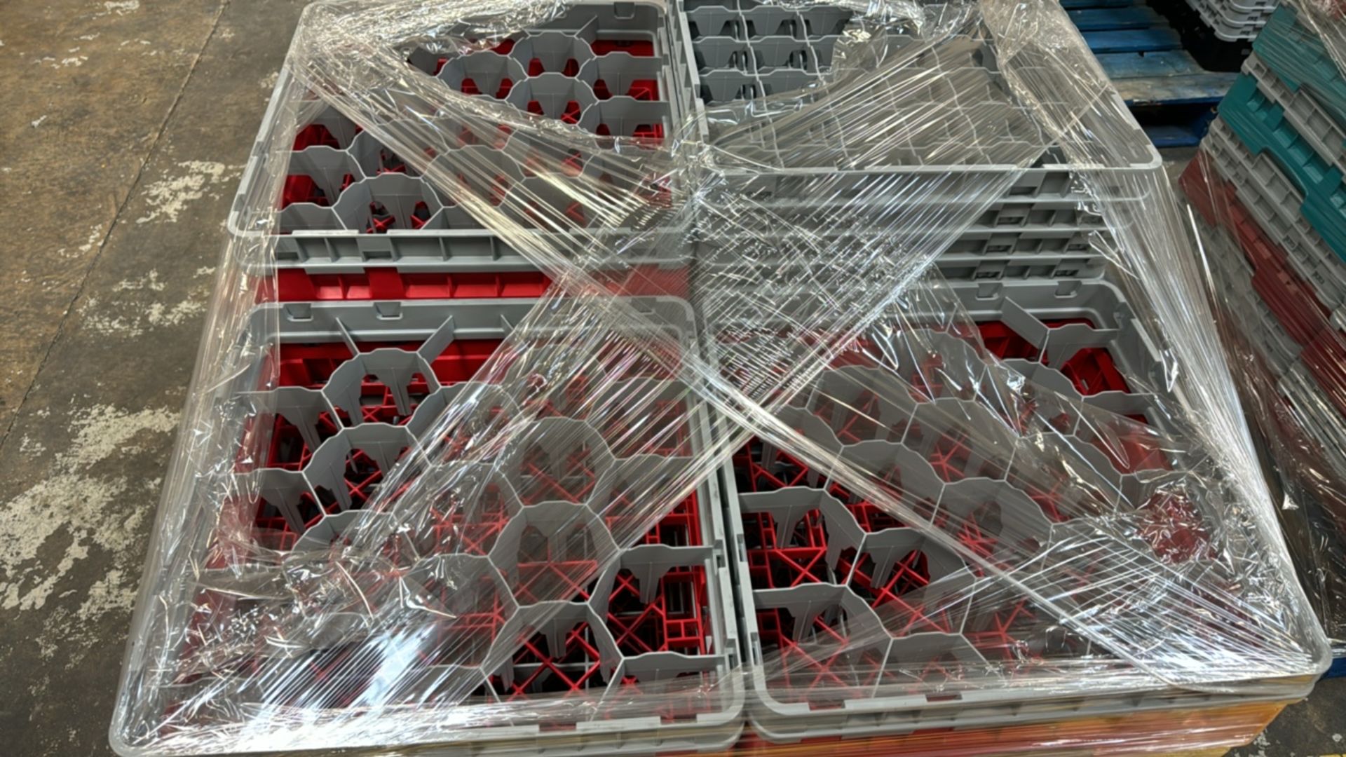 Pallet of Plastic Bottle Racks - Image 2 of 2