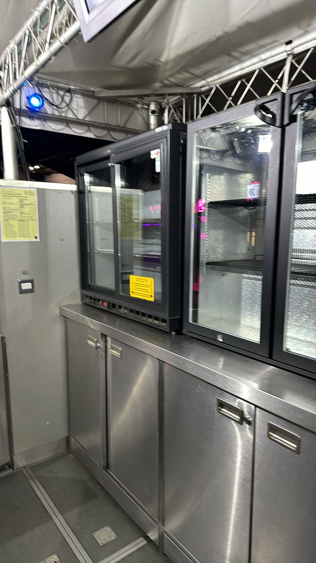Modular Catering Unit / Retail Point - Image 12 of 16