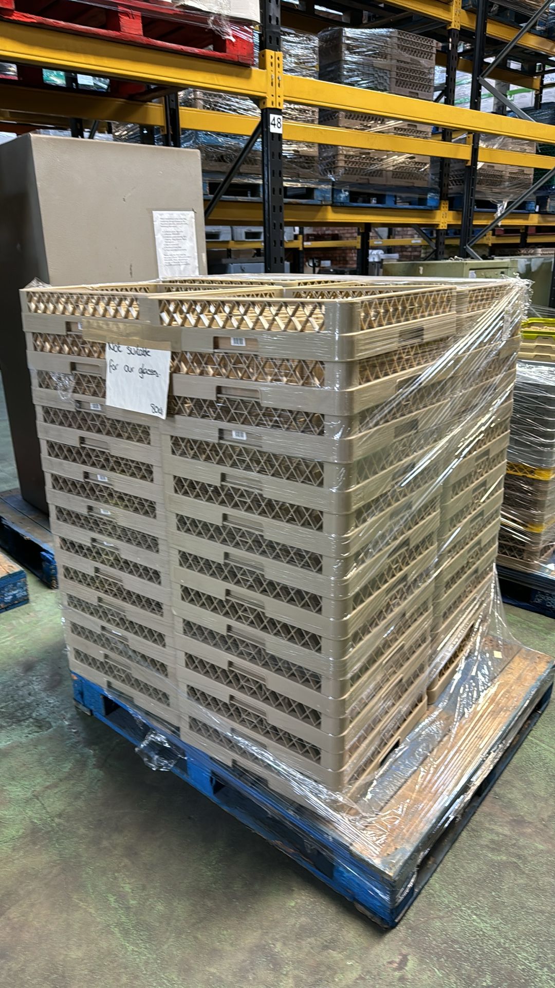 Pallet of Plastic Glass Racks - Image 2 of 3