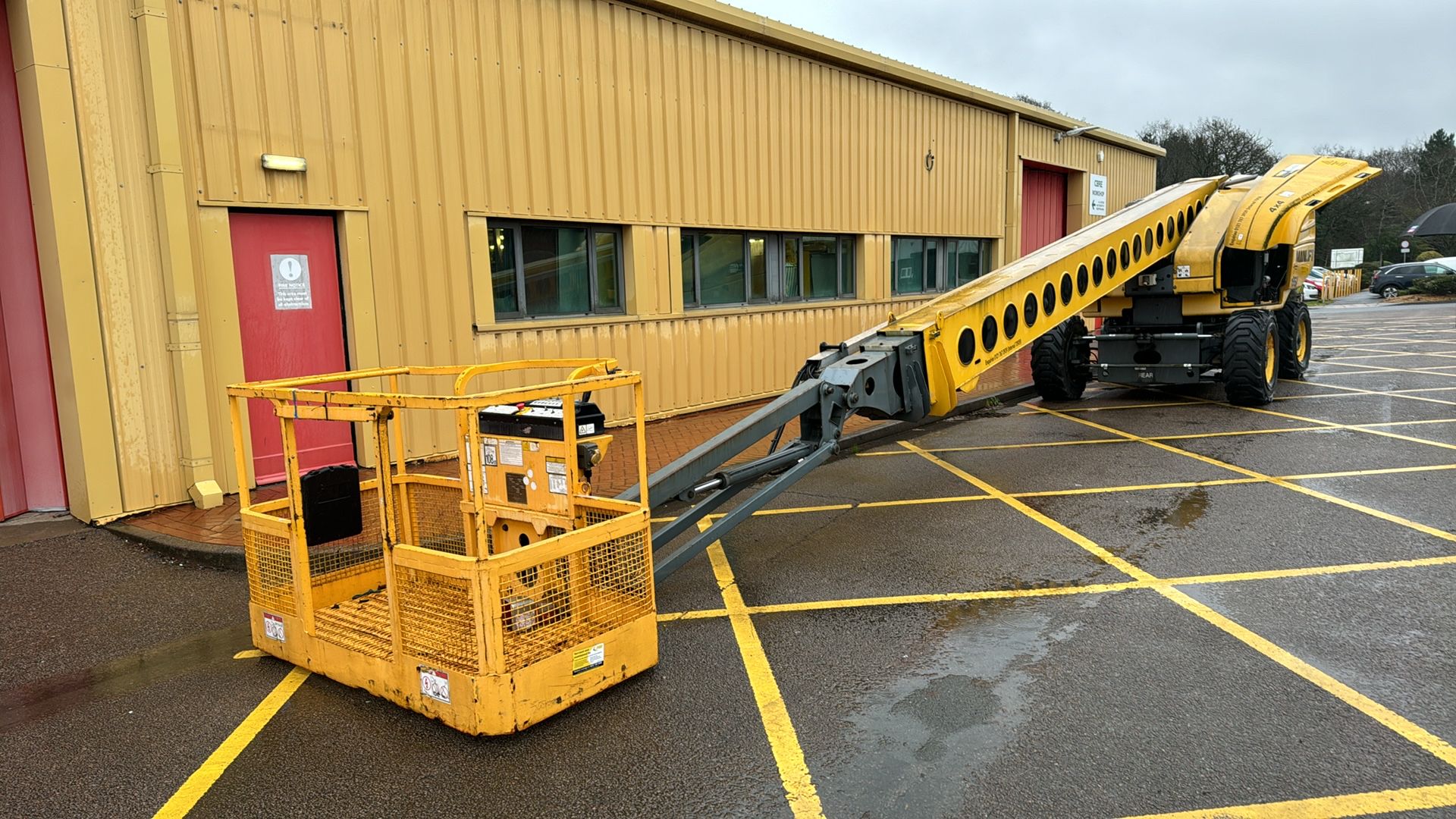 2003 MANLIFT, T86J Wheeled Telescopic Boom Lift 43