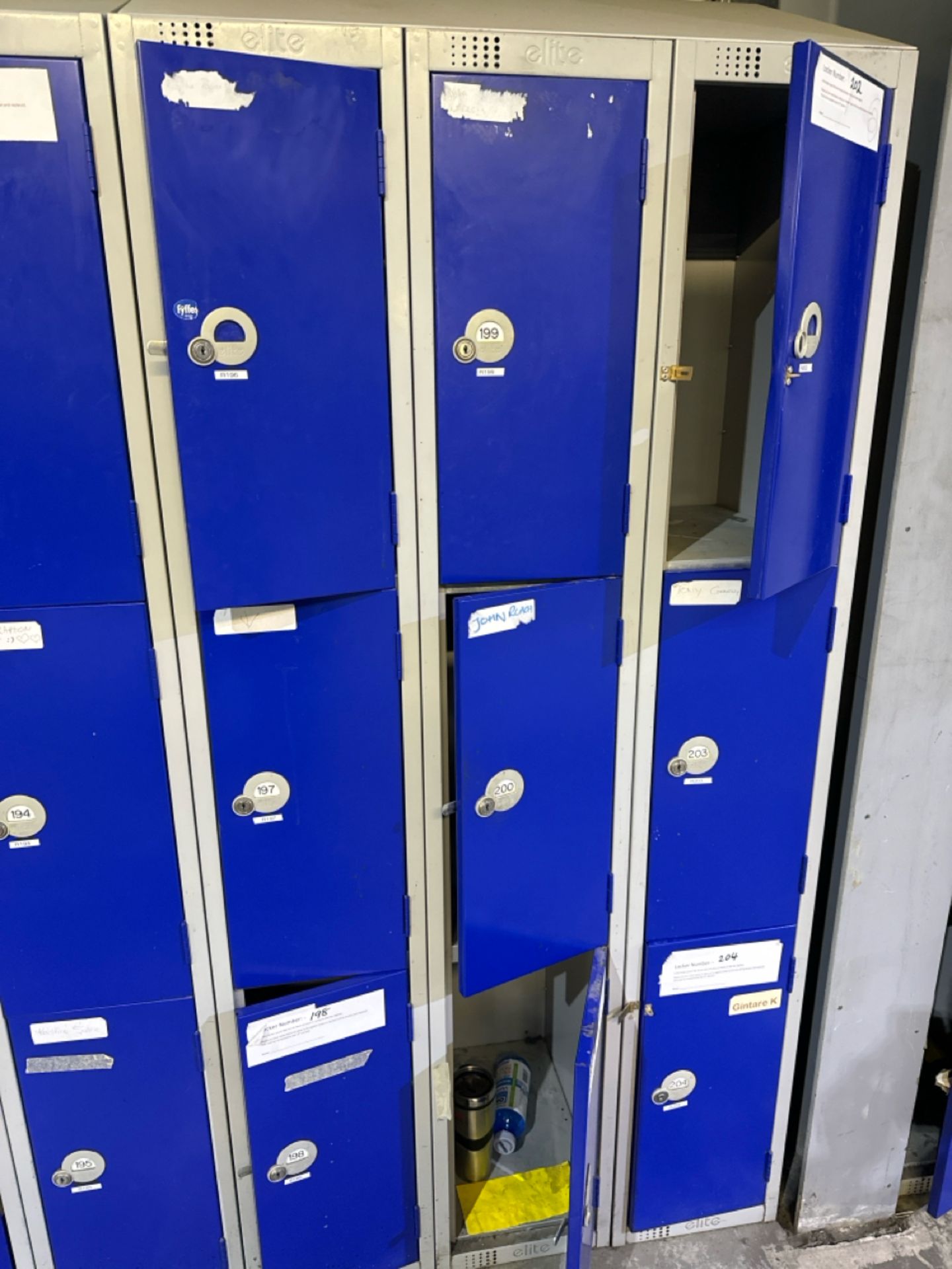 A Run Of 15 Sets Of Blue Lockers - Image 3 of 5