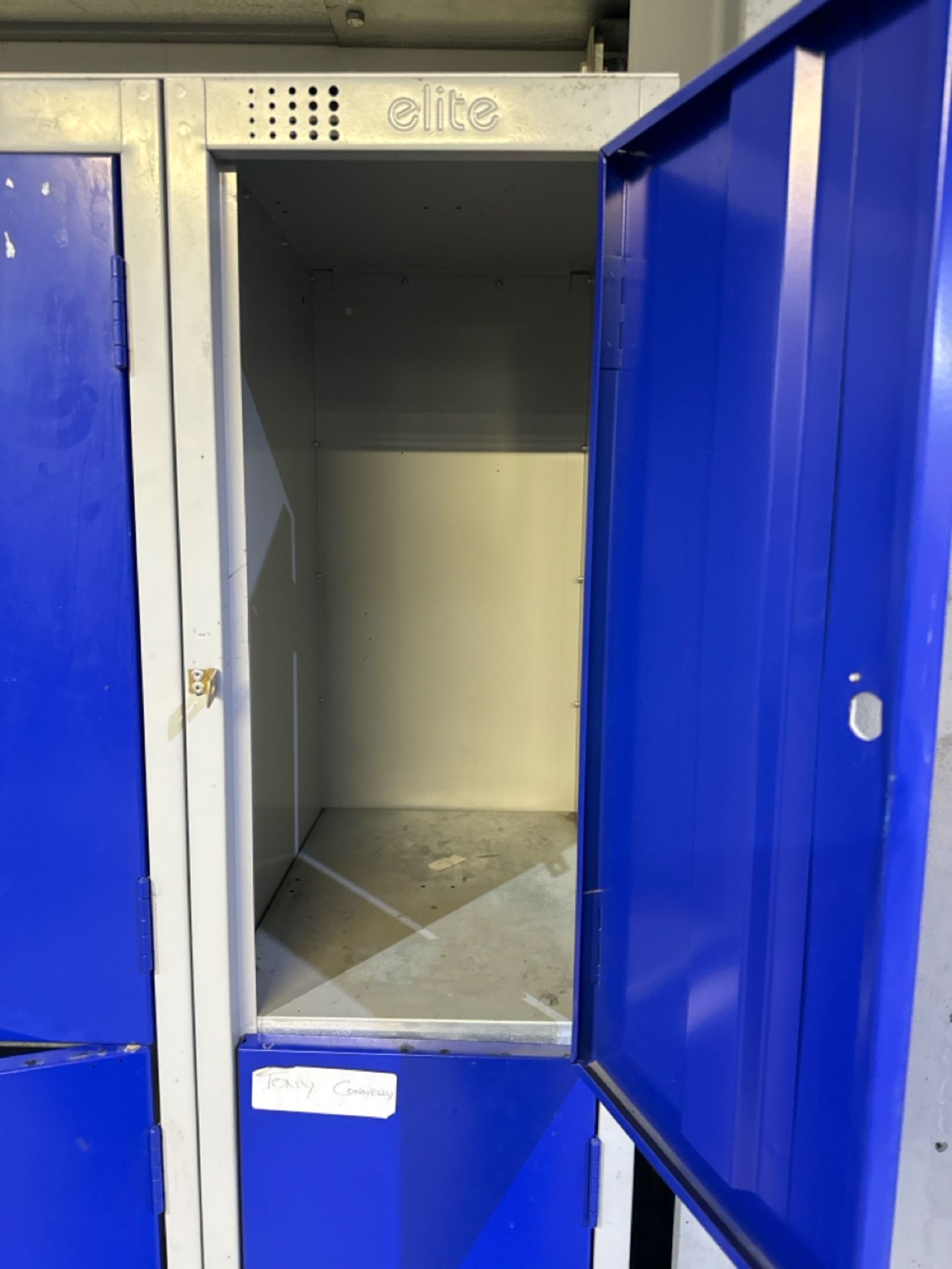 A Run Of 15 Sets Of Blue Lockers - Image 4 of 5