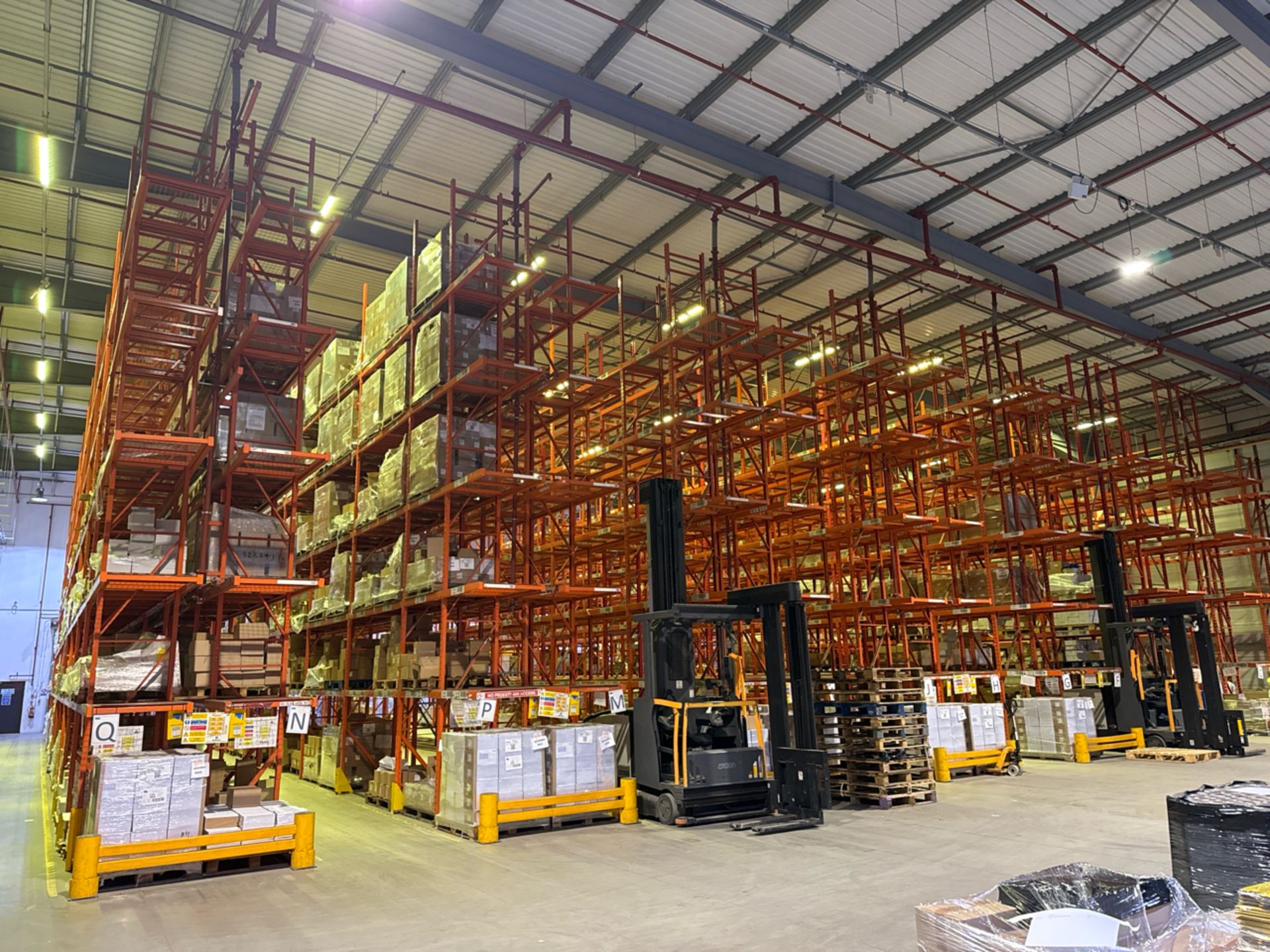 22 Bays Of Boltless Pallet Racking