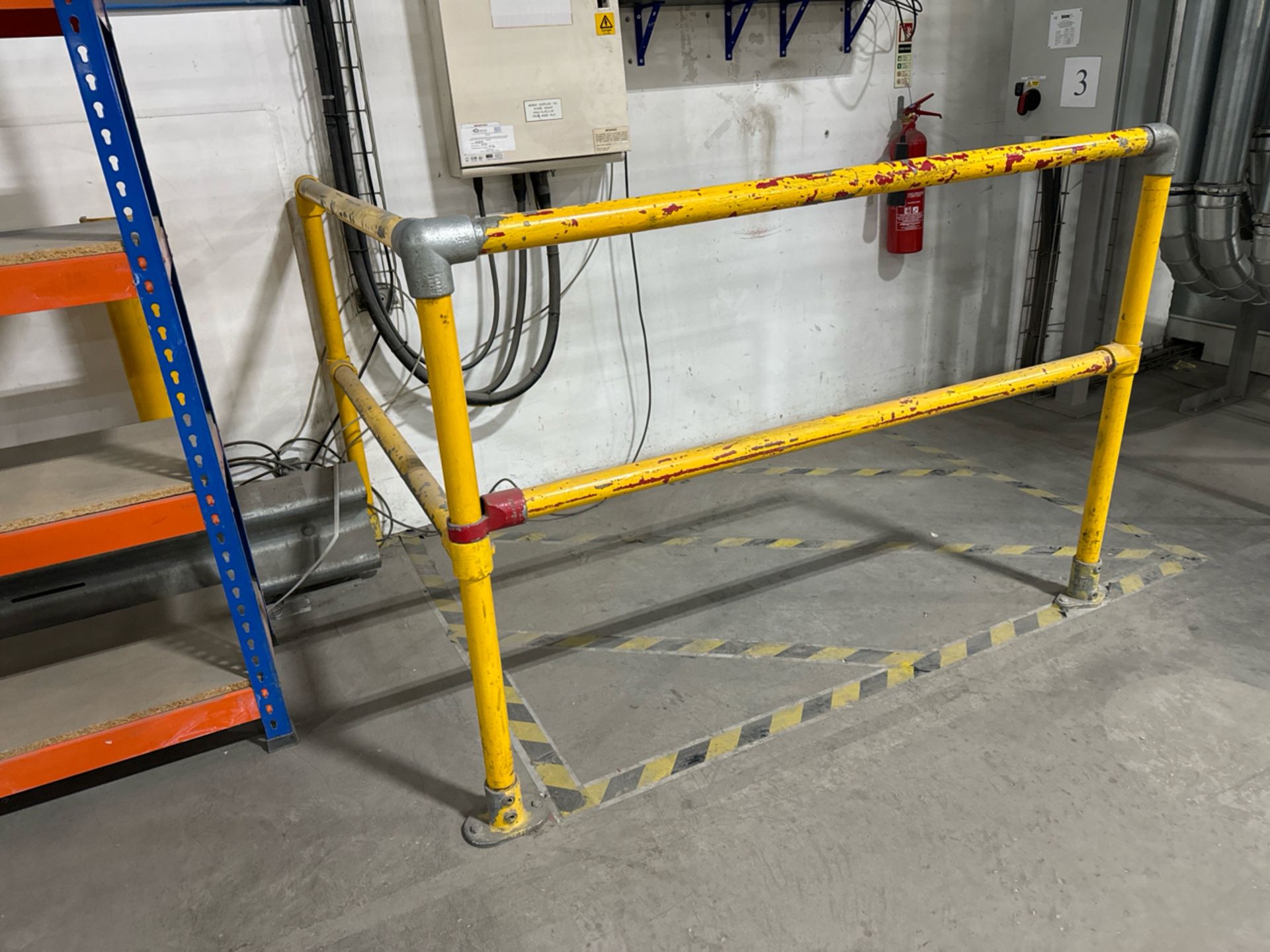 Yellow Metal Safety Barriers - Image 8 of 10