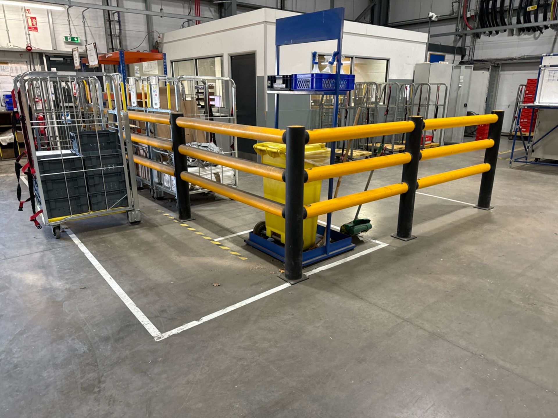 A-Safe Safety Barrier With Gate Yellow & Black Pla - Image 3 of 9