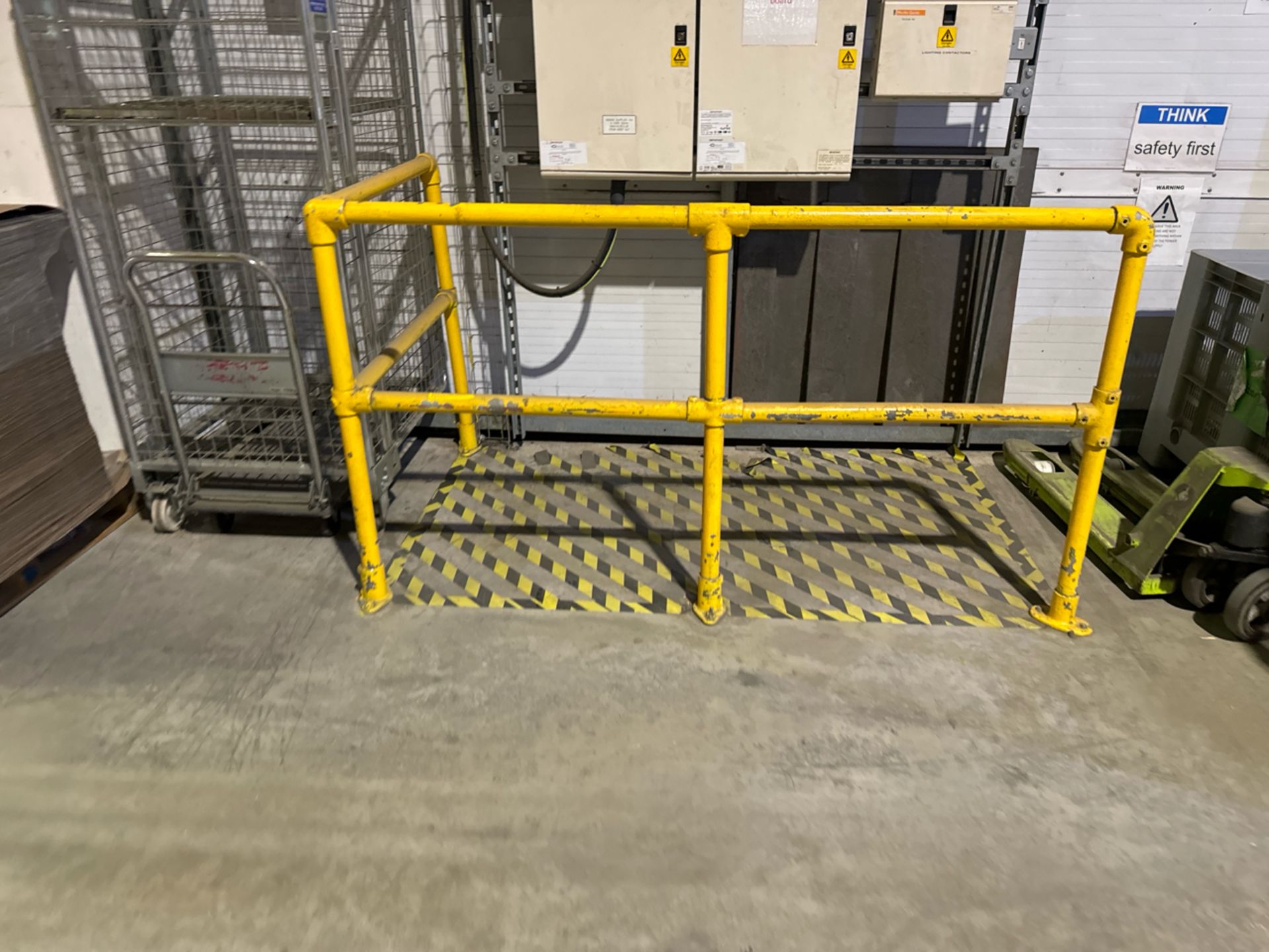 Yellow Metal Safety Barriers - Image 9 of 10