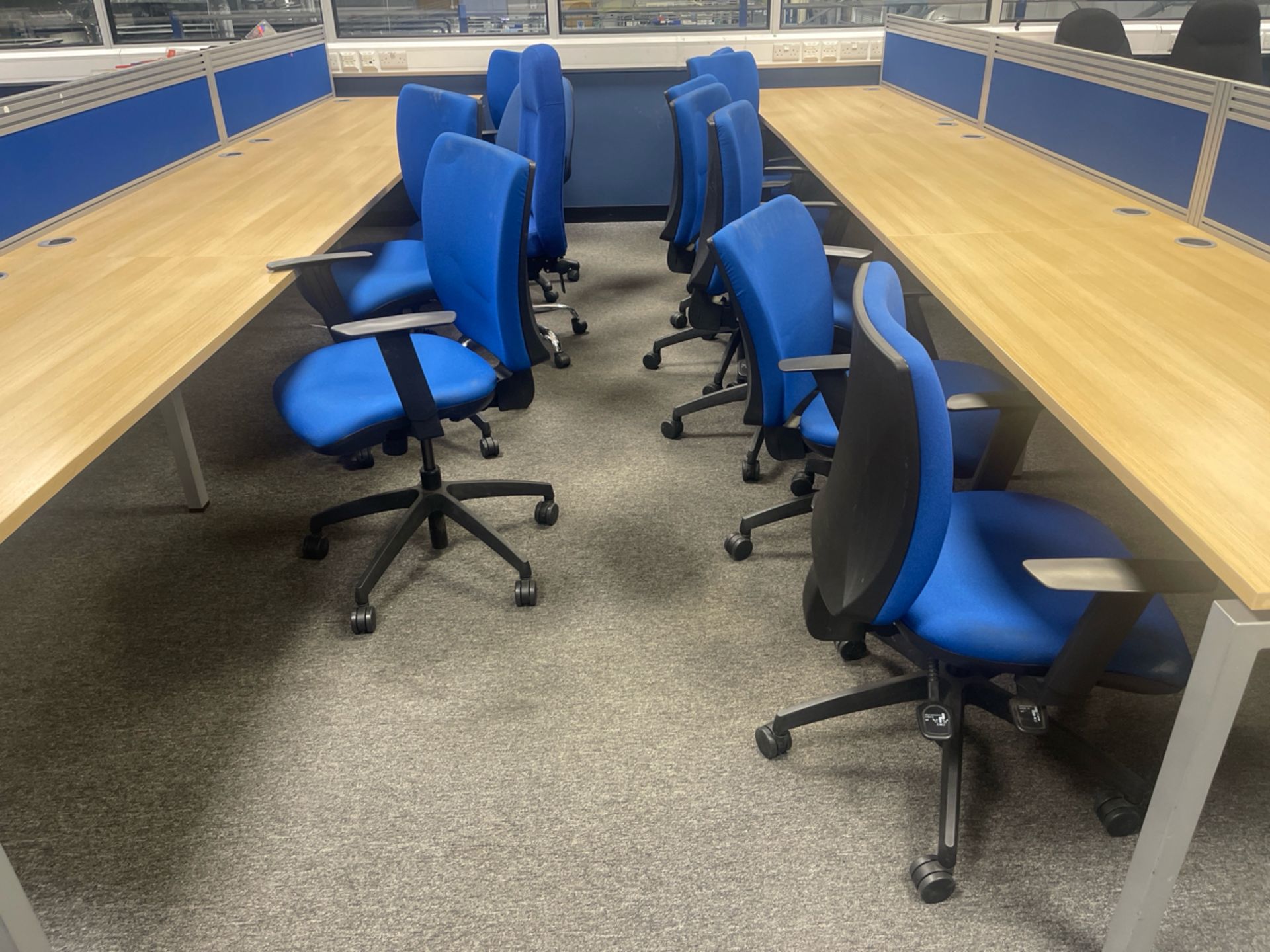 Adjustable Mobile Office Chairs x12