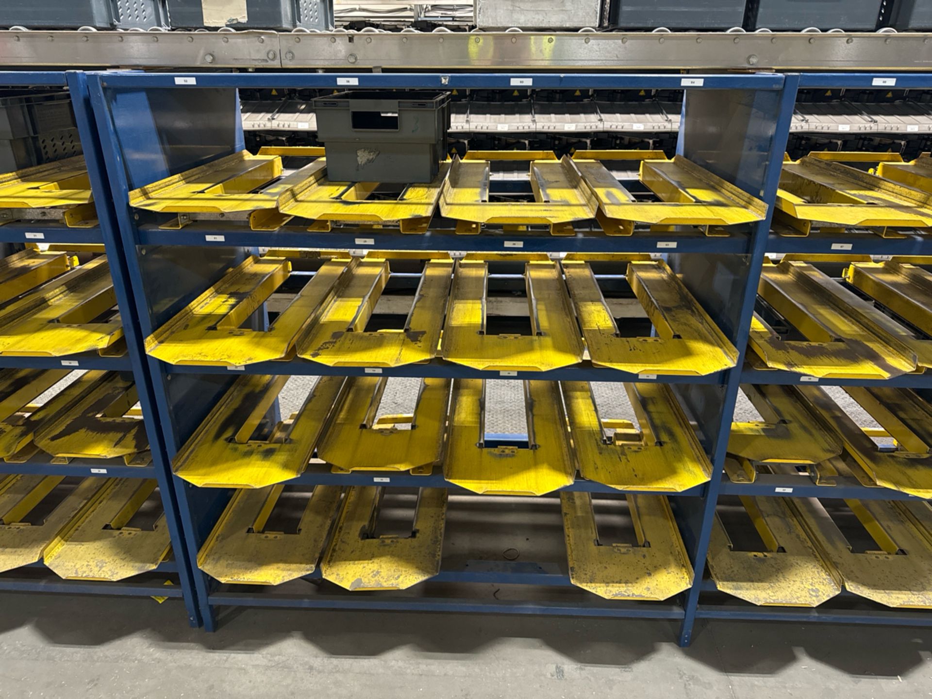 Blue Metal Shelf Racking & Yellow Trays - Image 3 of 8