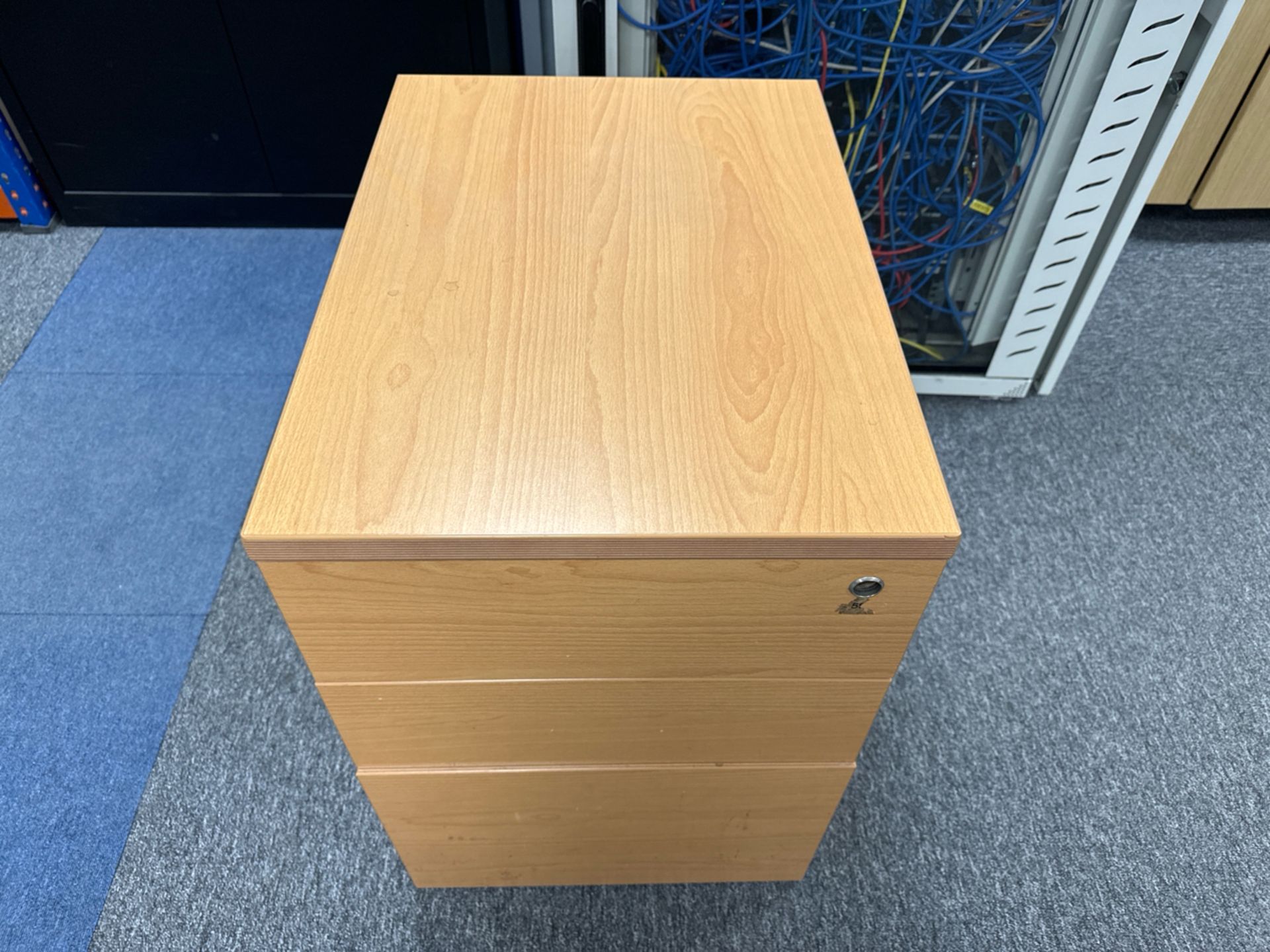 Wooden Drawer Cabinet - Bild 2 aus 3